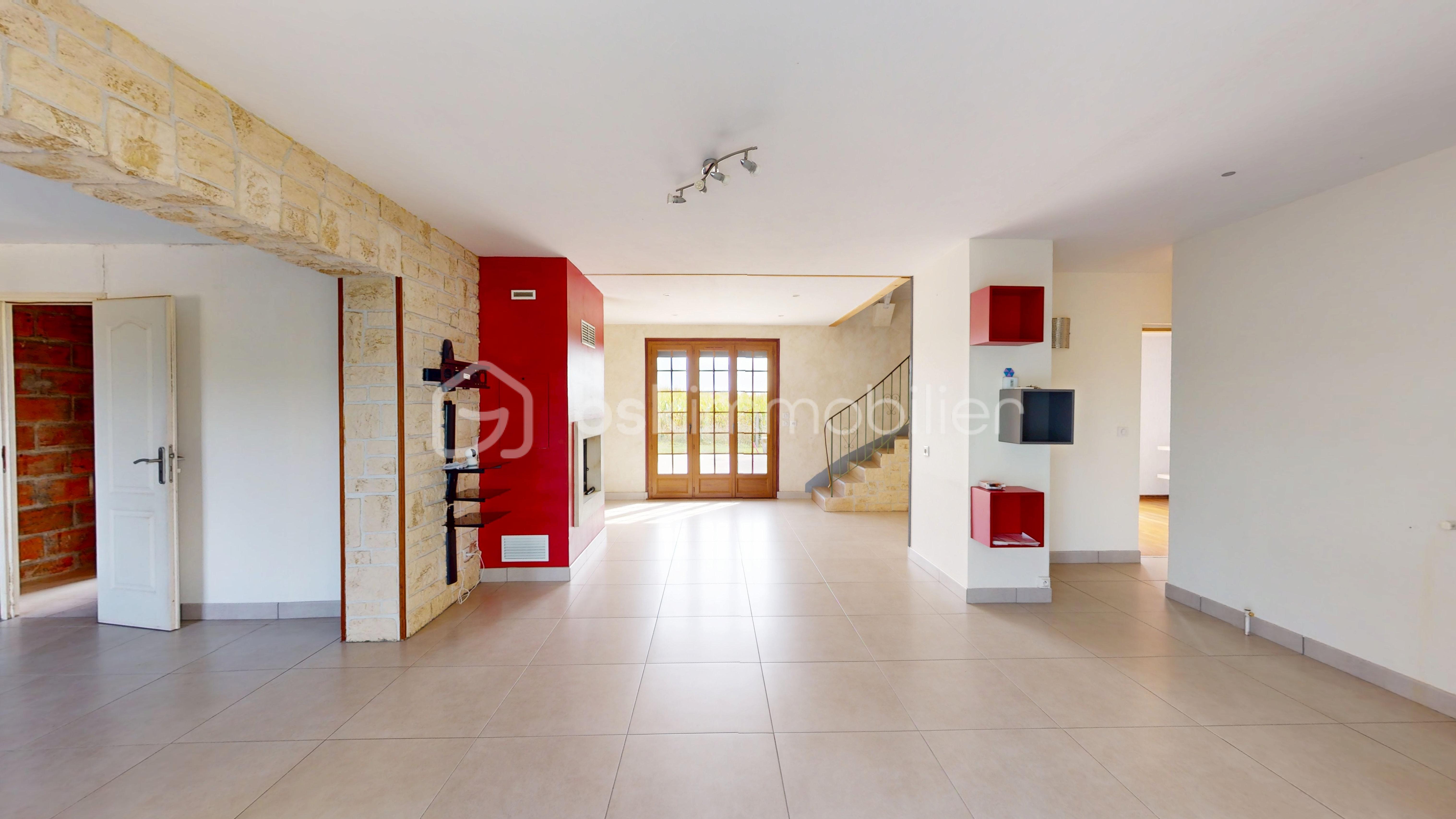 Maison de 150 m² - Vente-Maison-7-pieces-Quiers-sur-Bezonde-150-m-08272025_074451.jpg