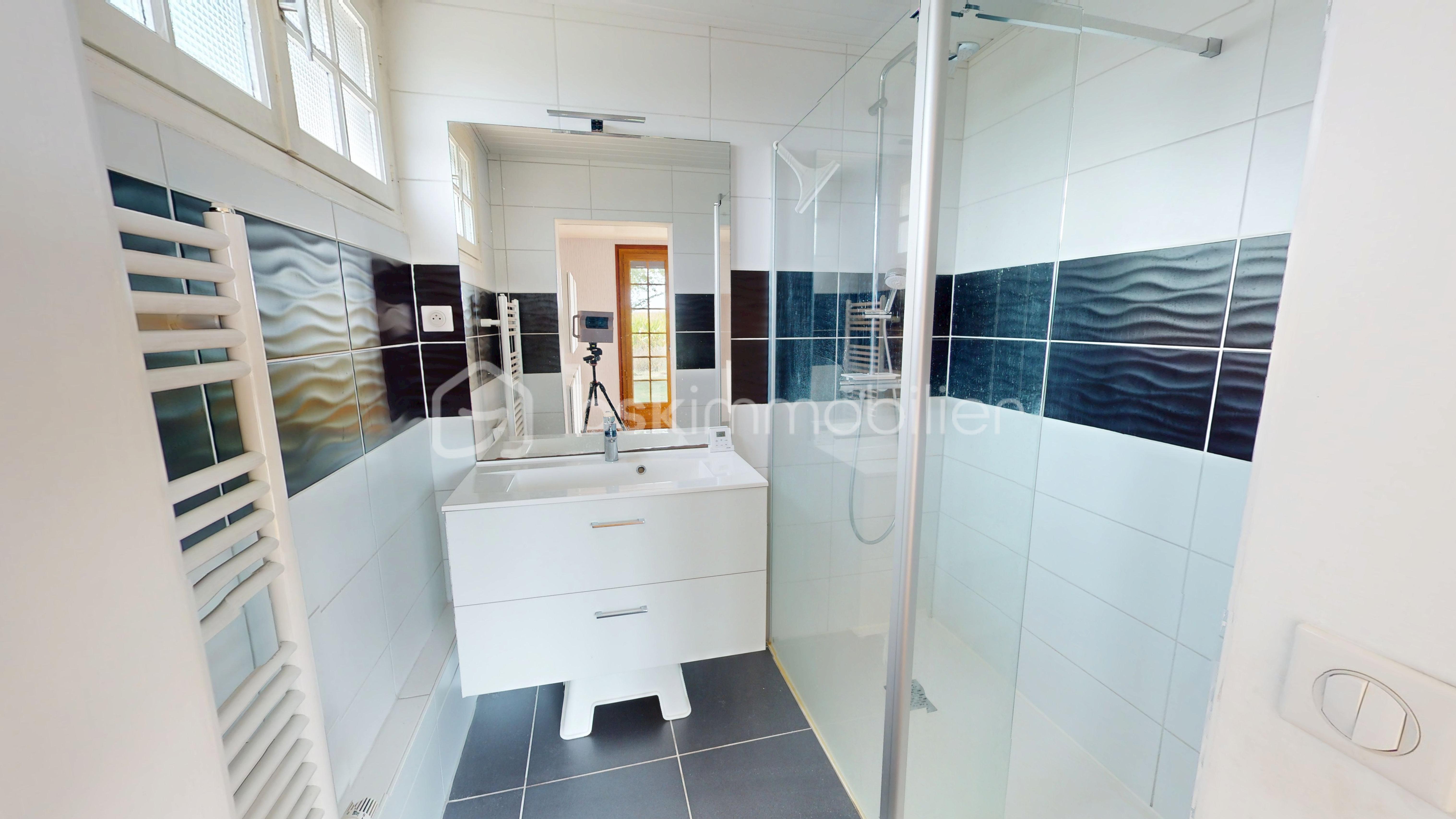 Maison de 150 m² - Vente-Maison-7-pieces-Quiers-sur-Bezonde-150-m-08272025_074644.jpg