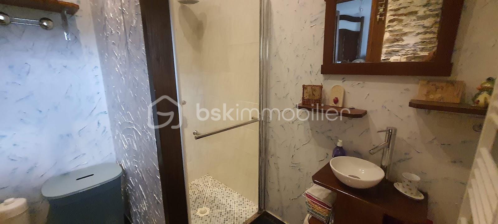 Maison de 215 m² - 20220315_163939.jpg