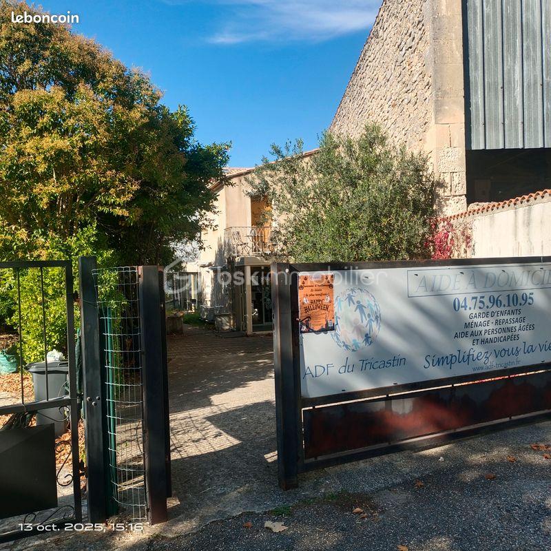 Bureau de 79 m² - 376f843ab8fb9dee9314ac73ca545dac1ecd1178.jpg