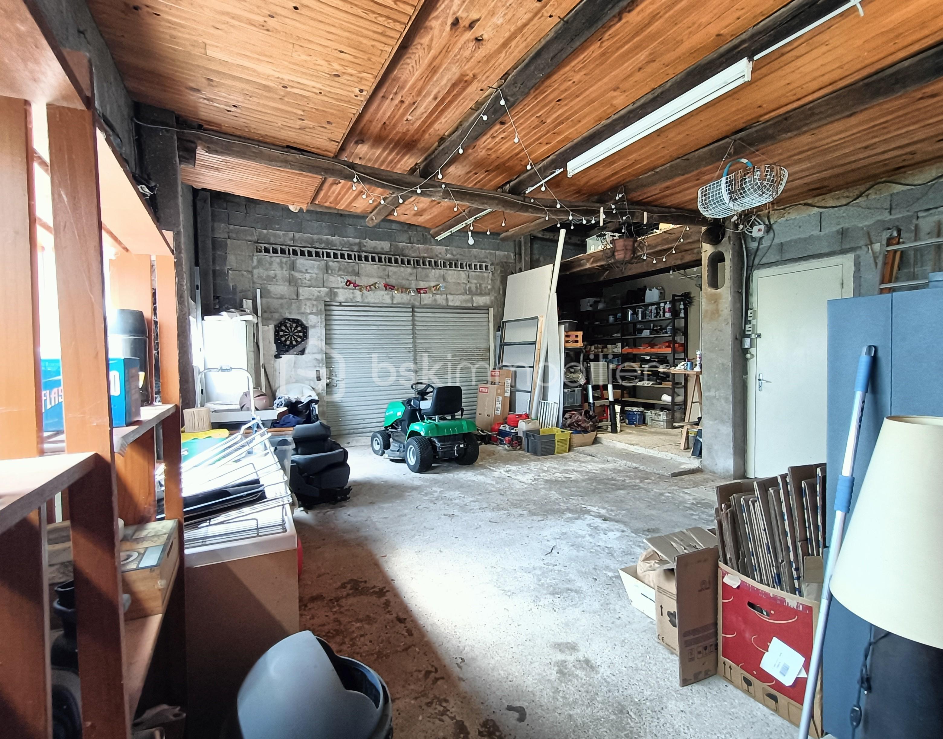 Garage.jpg