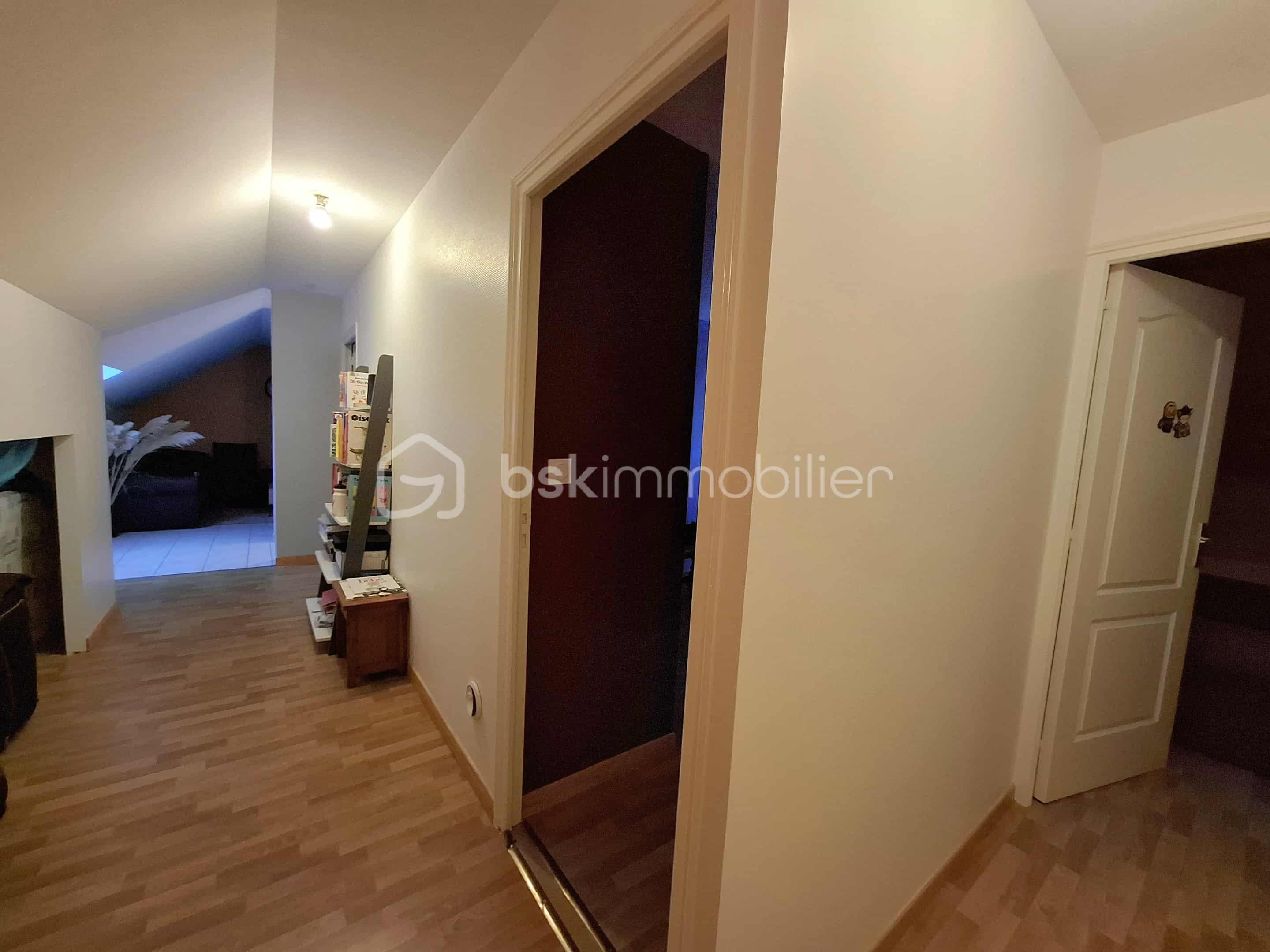 Maison de 177 m² - 1a4f90c1-2a45-4586-b638-d35c25488534.jpg