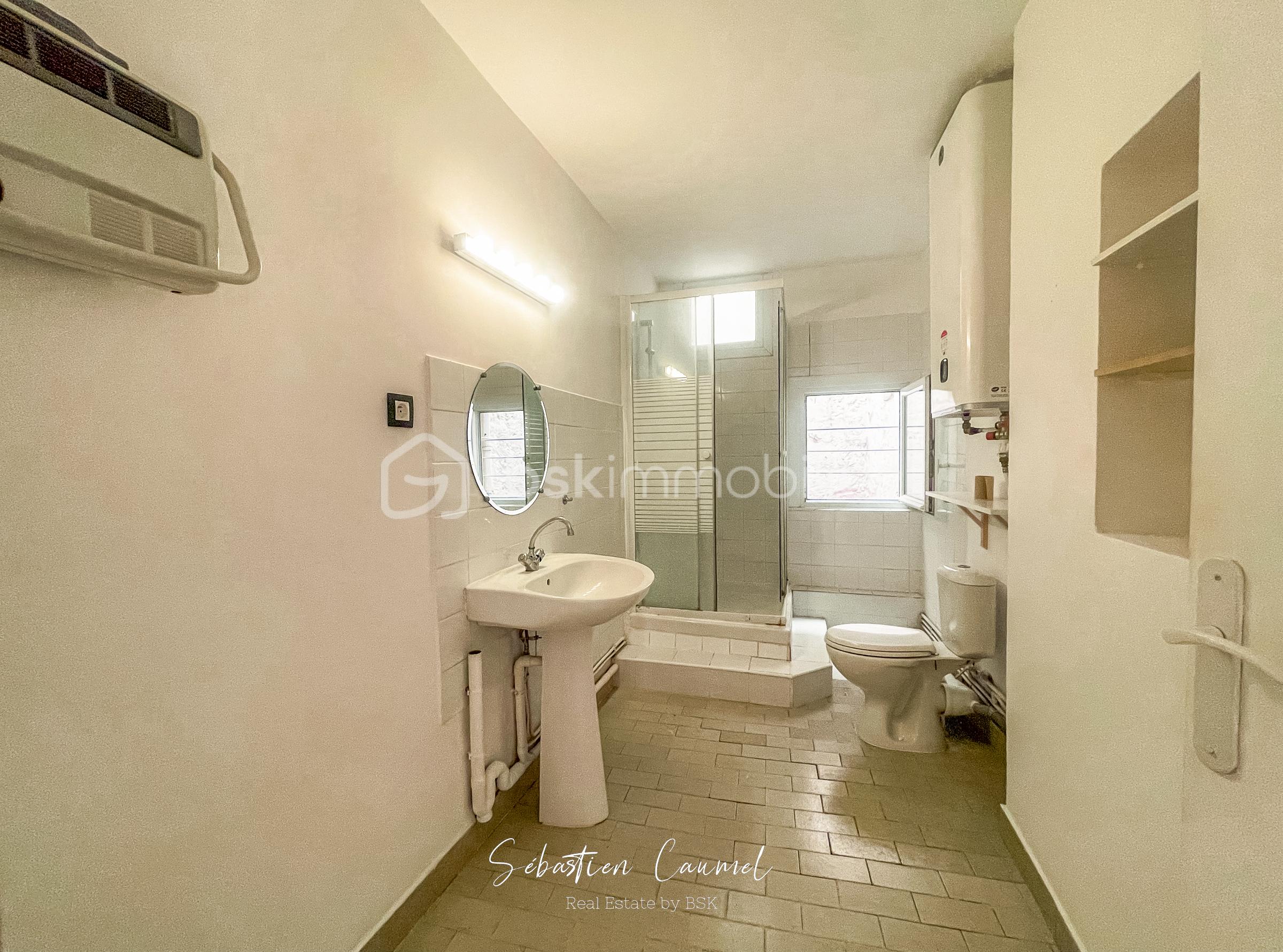 montpellier-rue-cabanel-t1bis-salle-eau.jpg