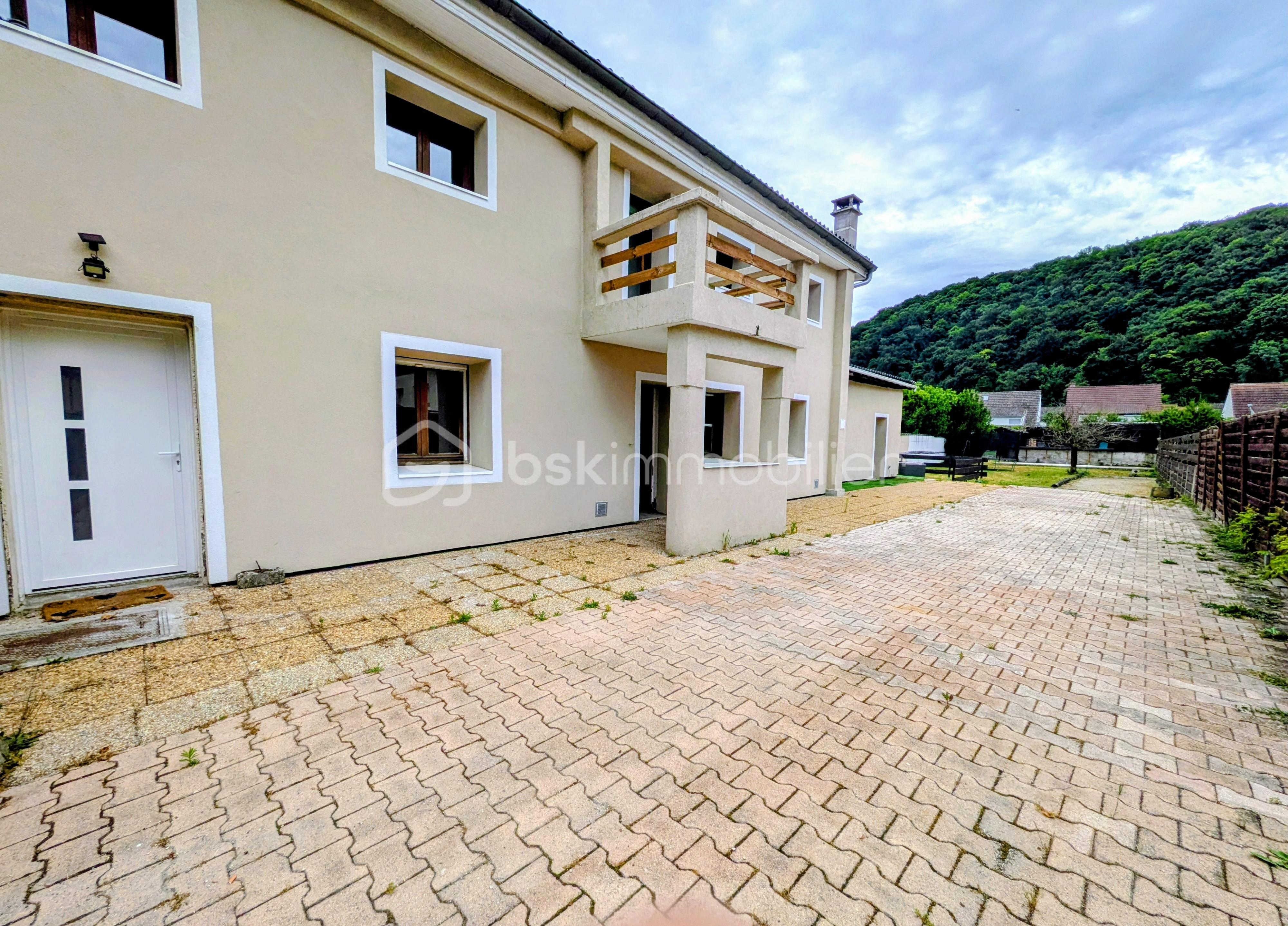 MAISON CHAMP SUR DRAC 38560 STEPHANIE DE ALMEIDA IMMOBILIER (17).jpg