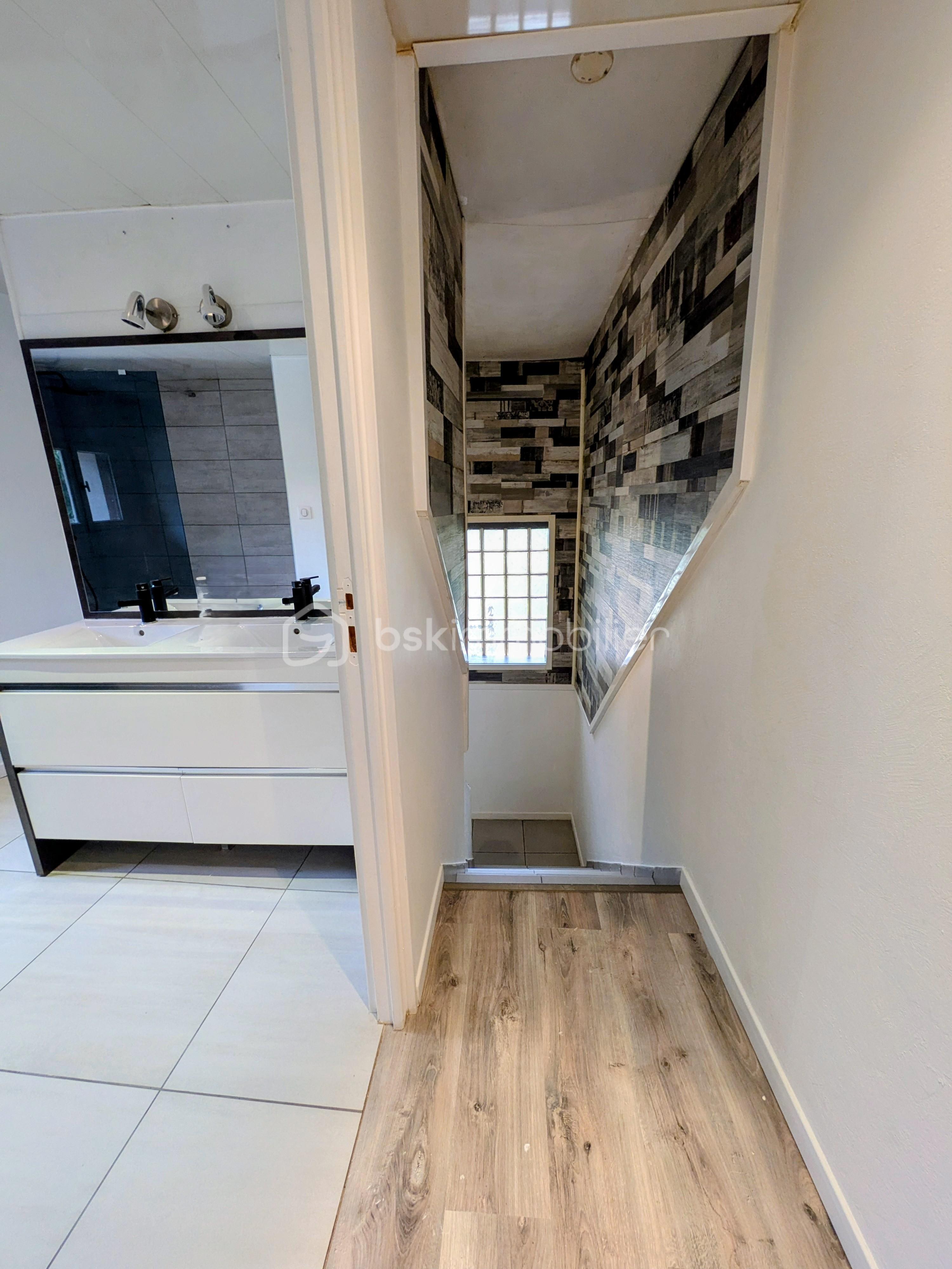 MAISON CHAMP SUR DRAC 38560 STEPHANIE DE ALMEIDA IMMOBILIER (53B).jpg