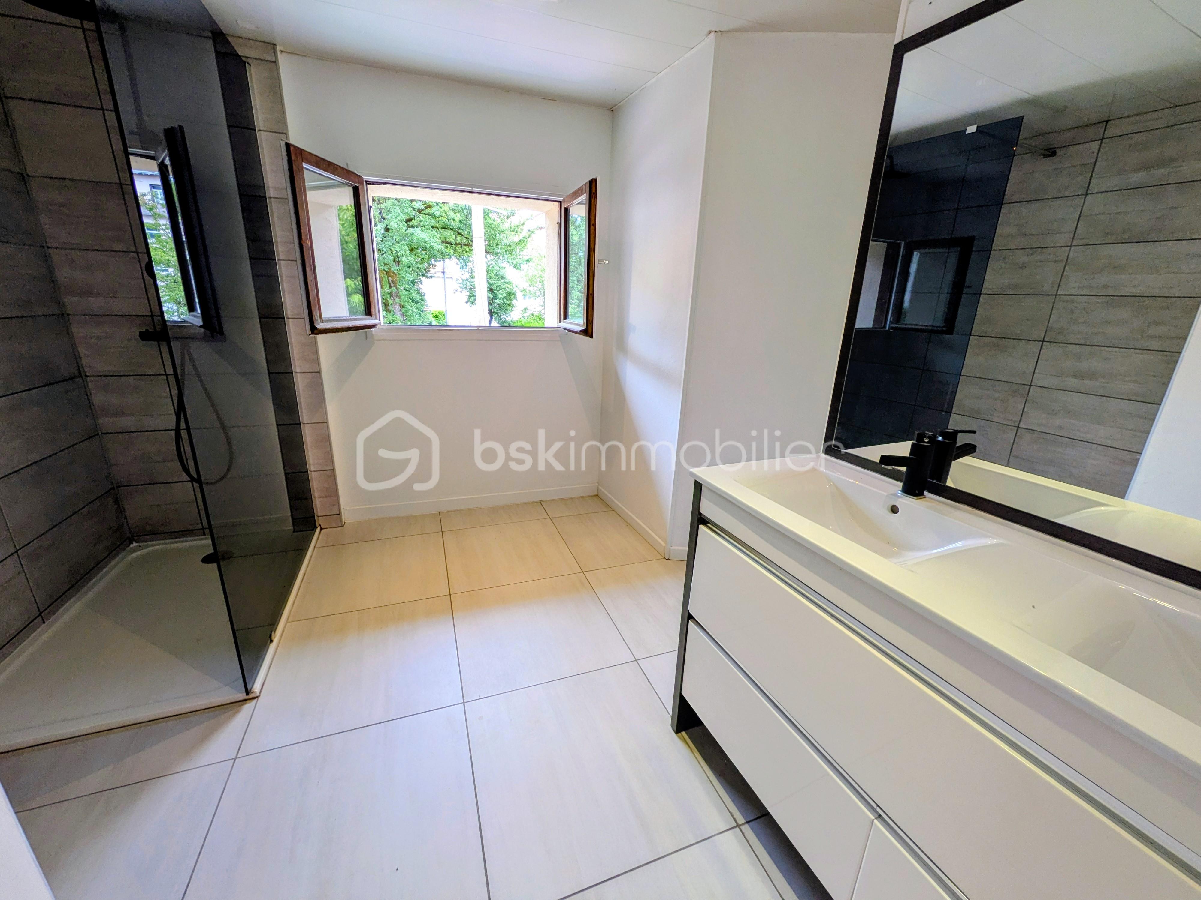 MAISON CHAMP SUR DRAC 38560 STEPHANIE DE ALMEIDA IMMOBILIER (36).jpg