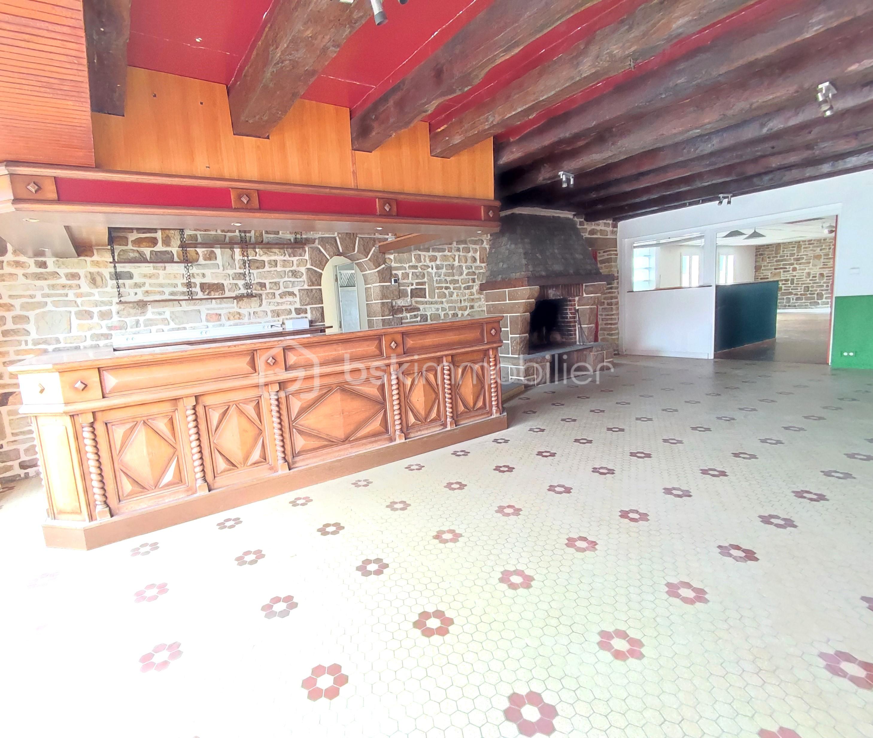 Local d activites de 388 m² - IMG_20241104_113845.jpg