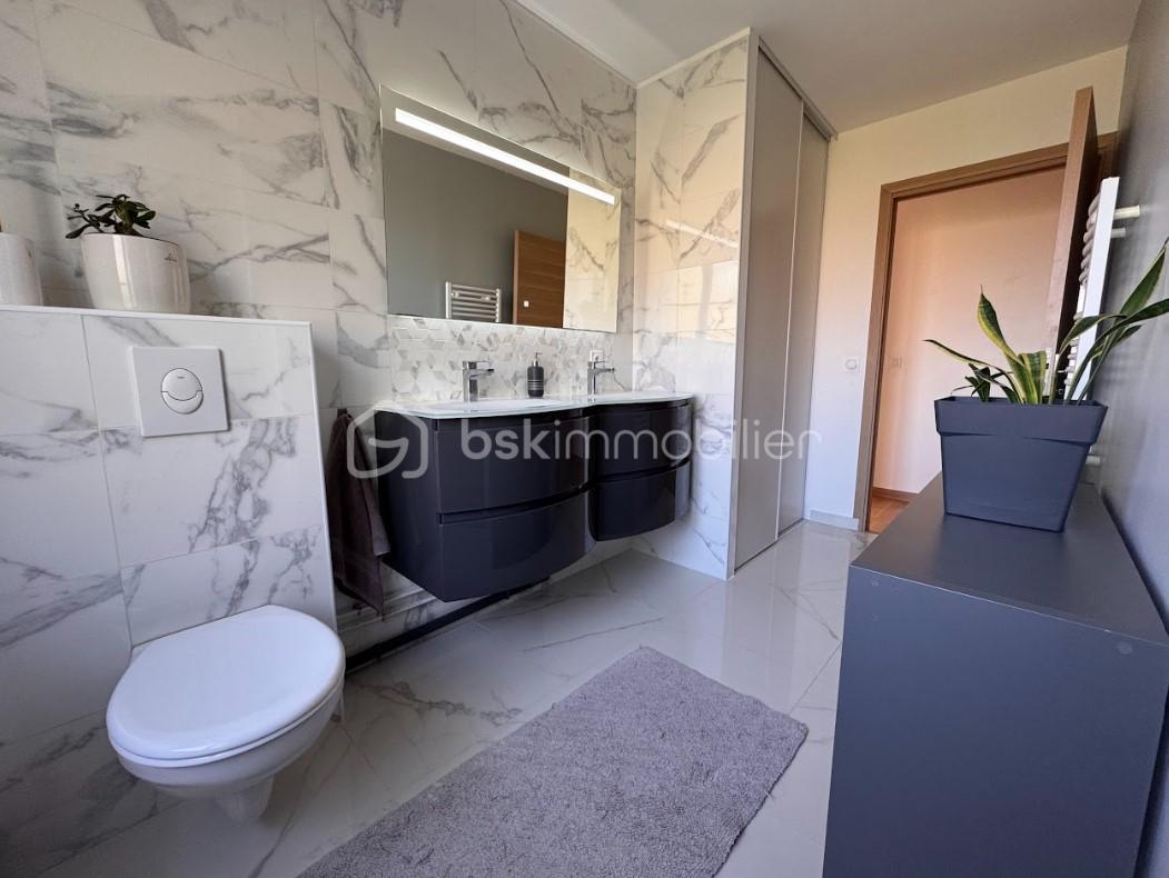 Maison traditionnelle de 90 m² - SDB.jpg