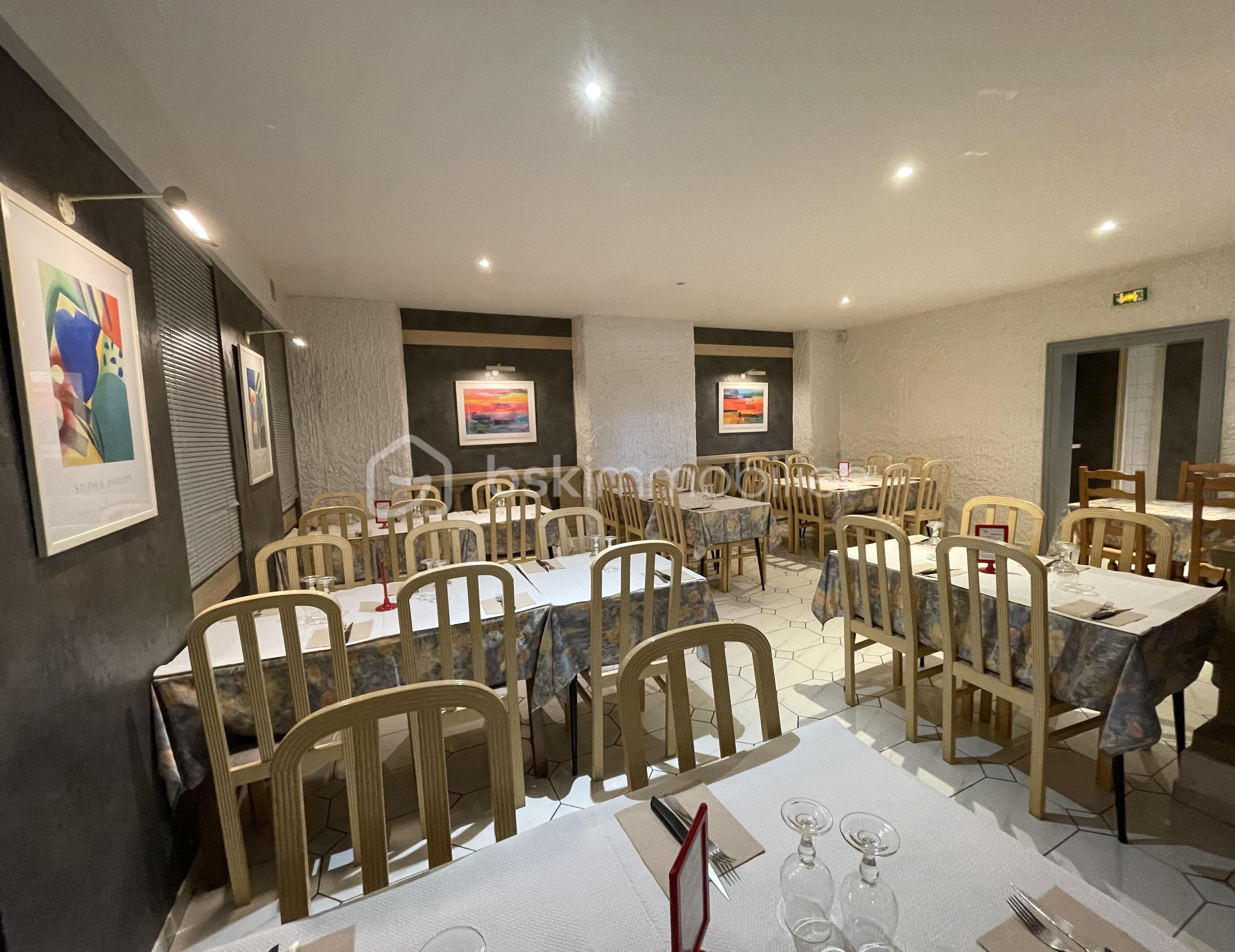 Fonds de commerce - salle 2.jpg