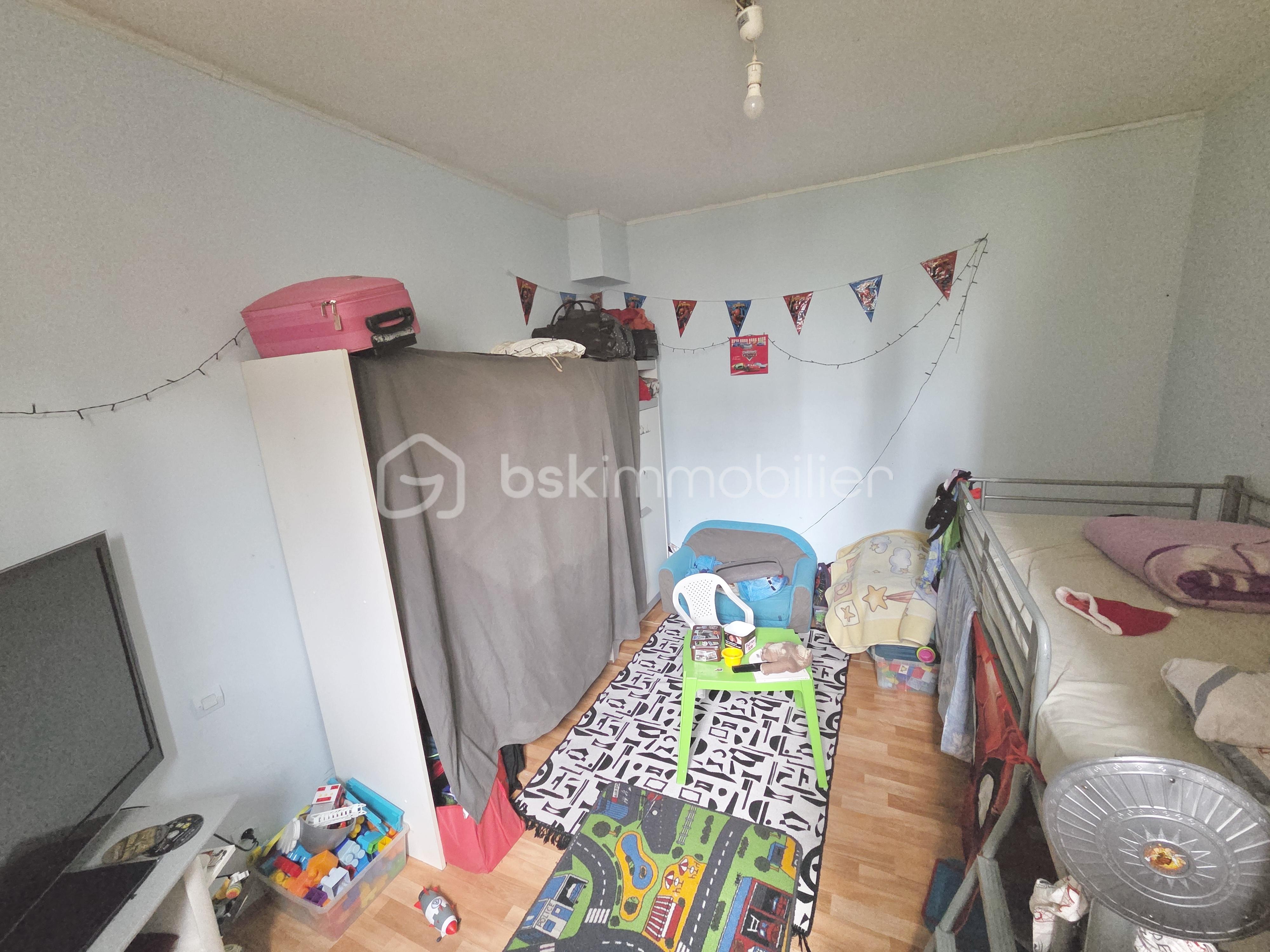 Immeuble de 293,40 m² - Chambre lot4_6170.jpg