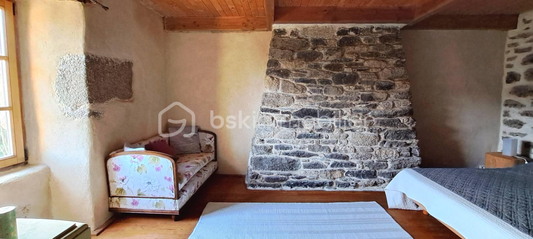 chambre 2 bis maison.jpg