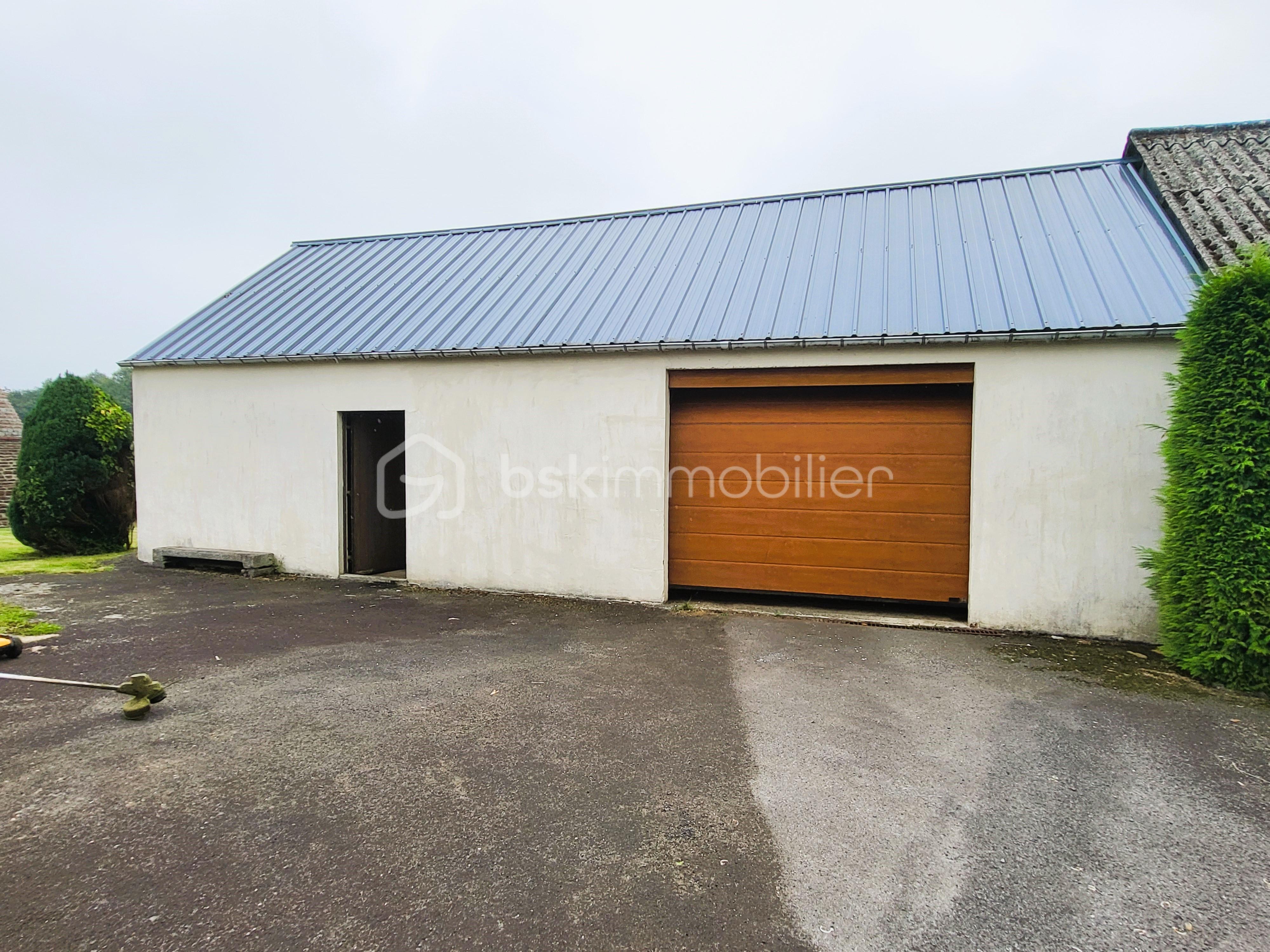 Maison de 97,64 m² - garage.jpg