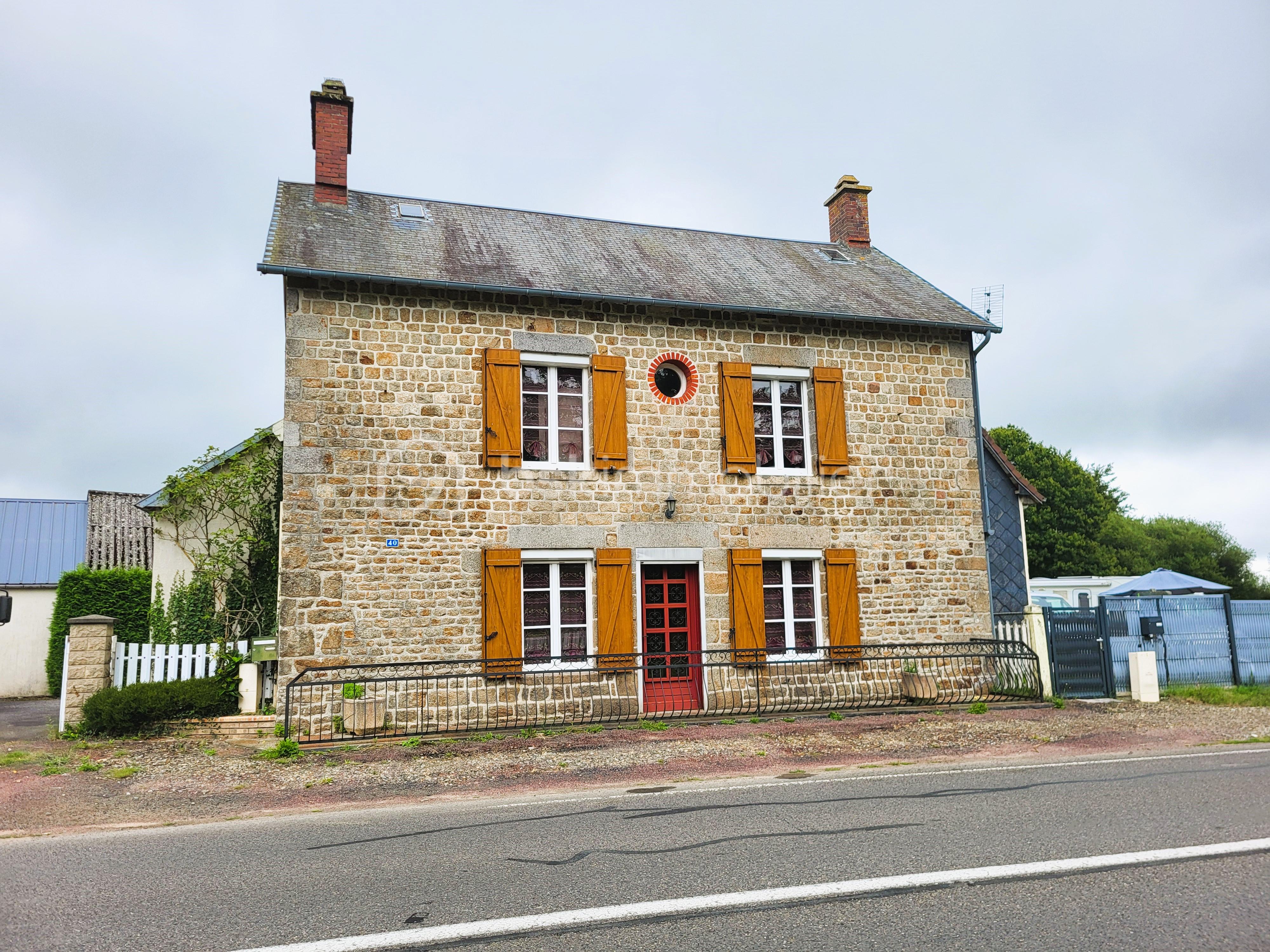 Maison de 97,64 m² - facade maison.jpg