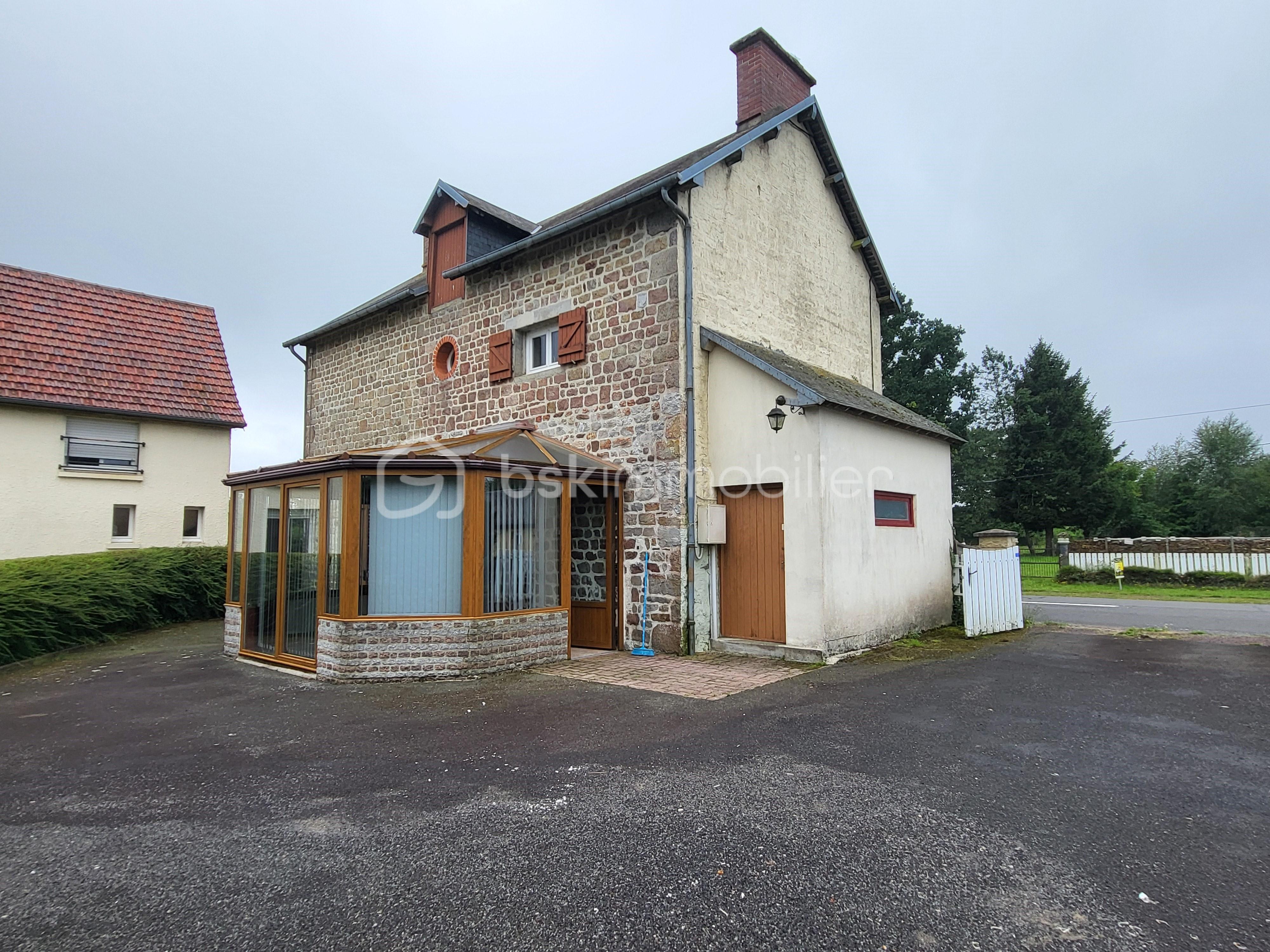 Maison de 97,64 m² - derrière maison.jpg
