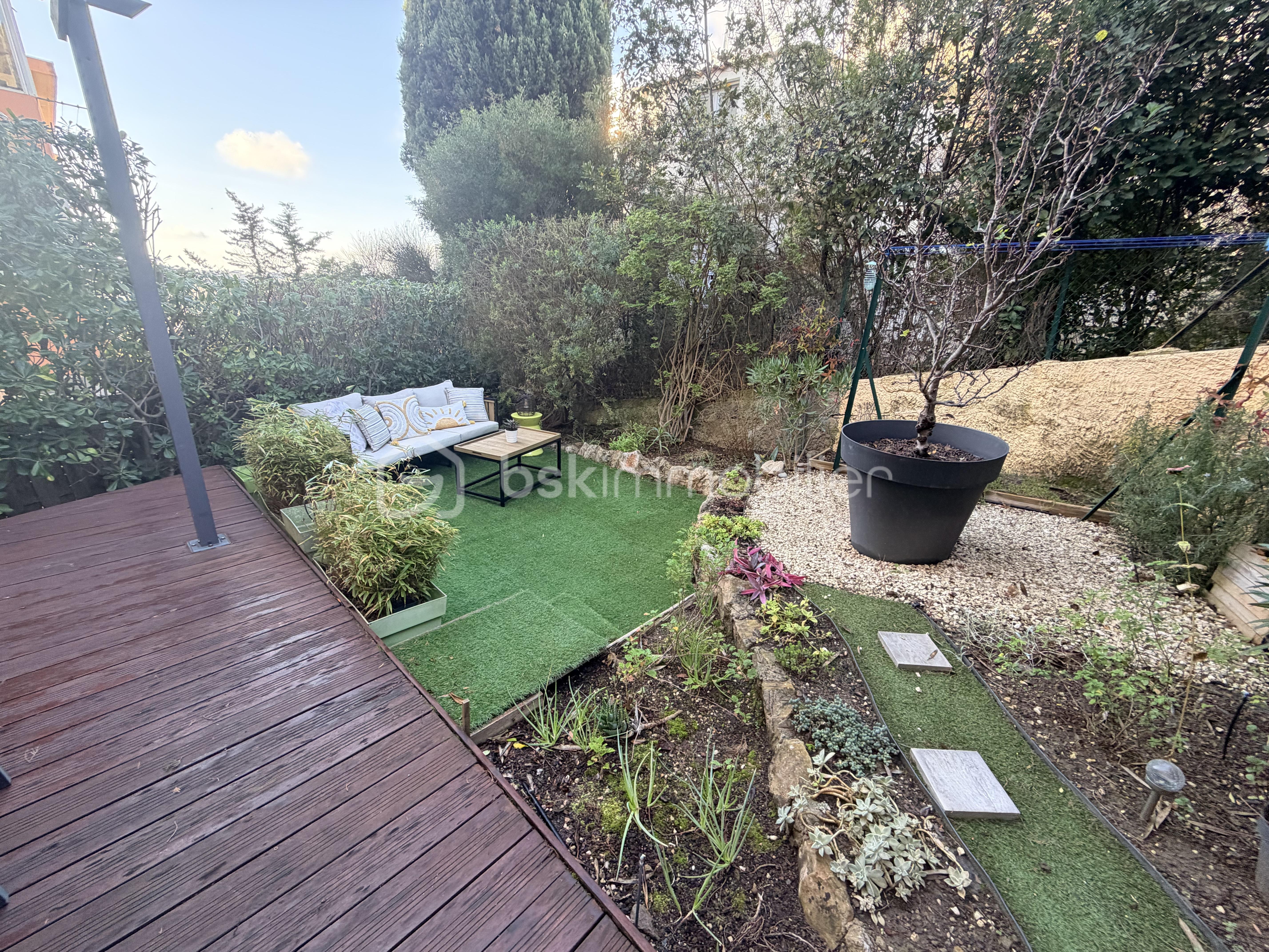 Appartement de 71 m² - Jardin petit salon.jpg