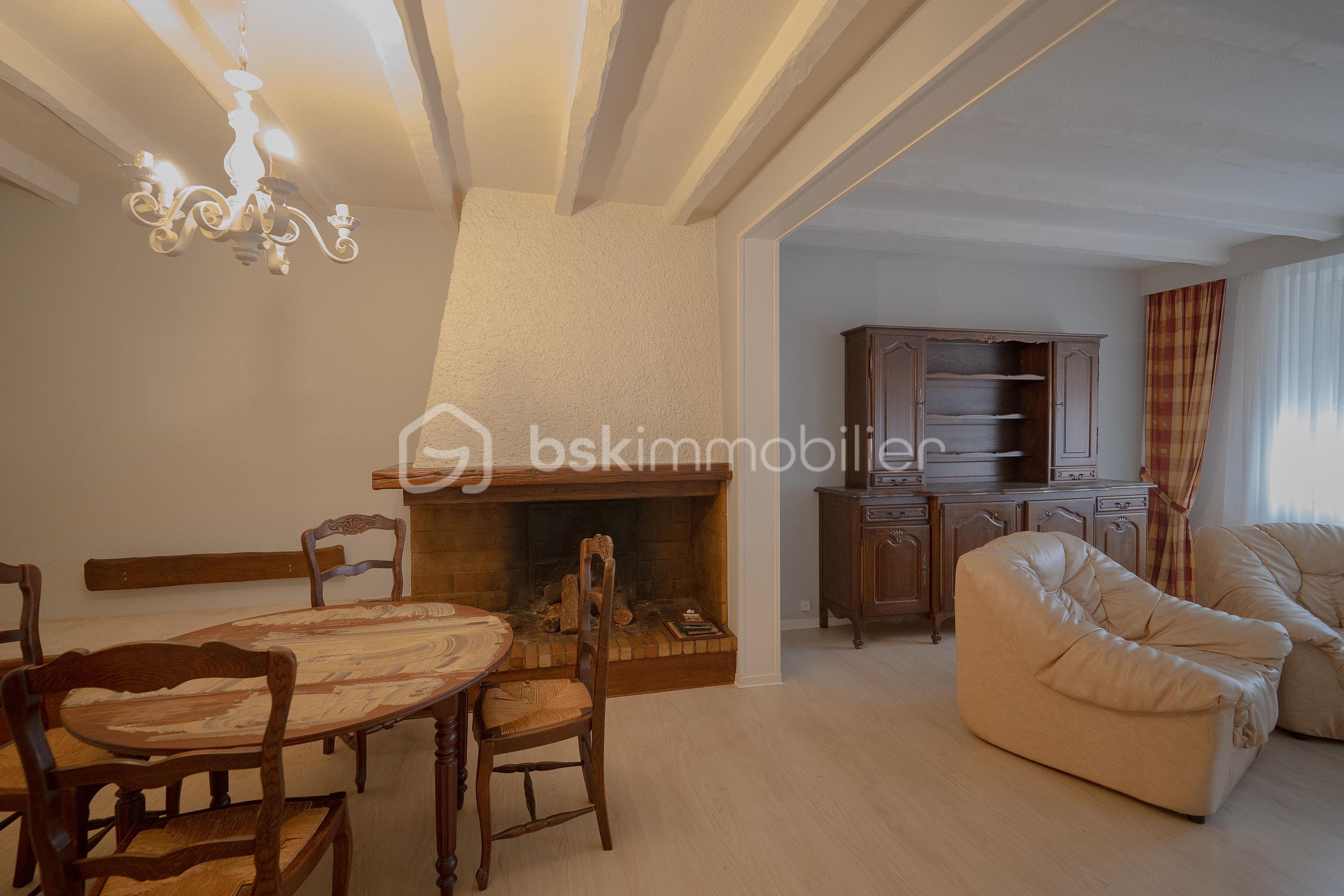 Maison traditionnelle de 320 m² - Salon 4.jpg