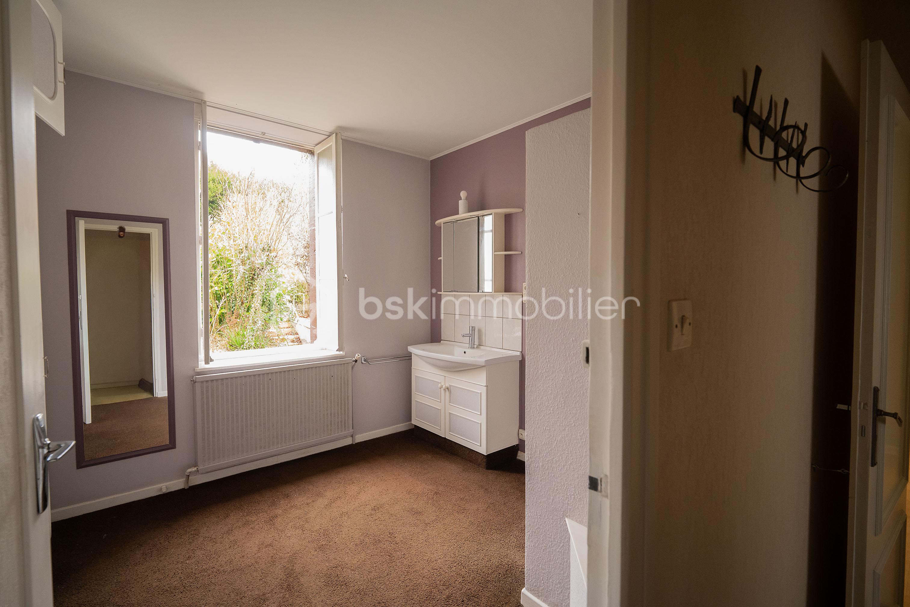 Maison traditionnelle de 320 m² - SdB 1.jpg