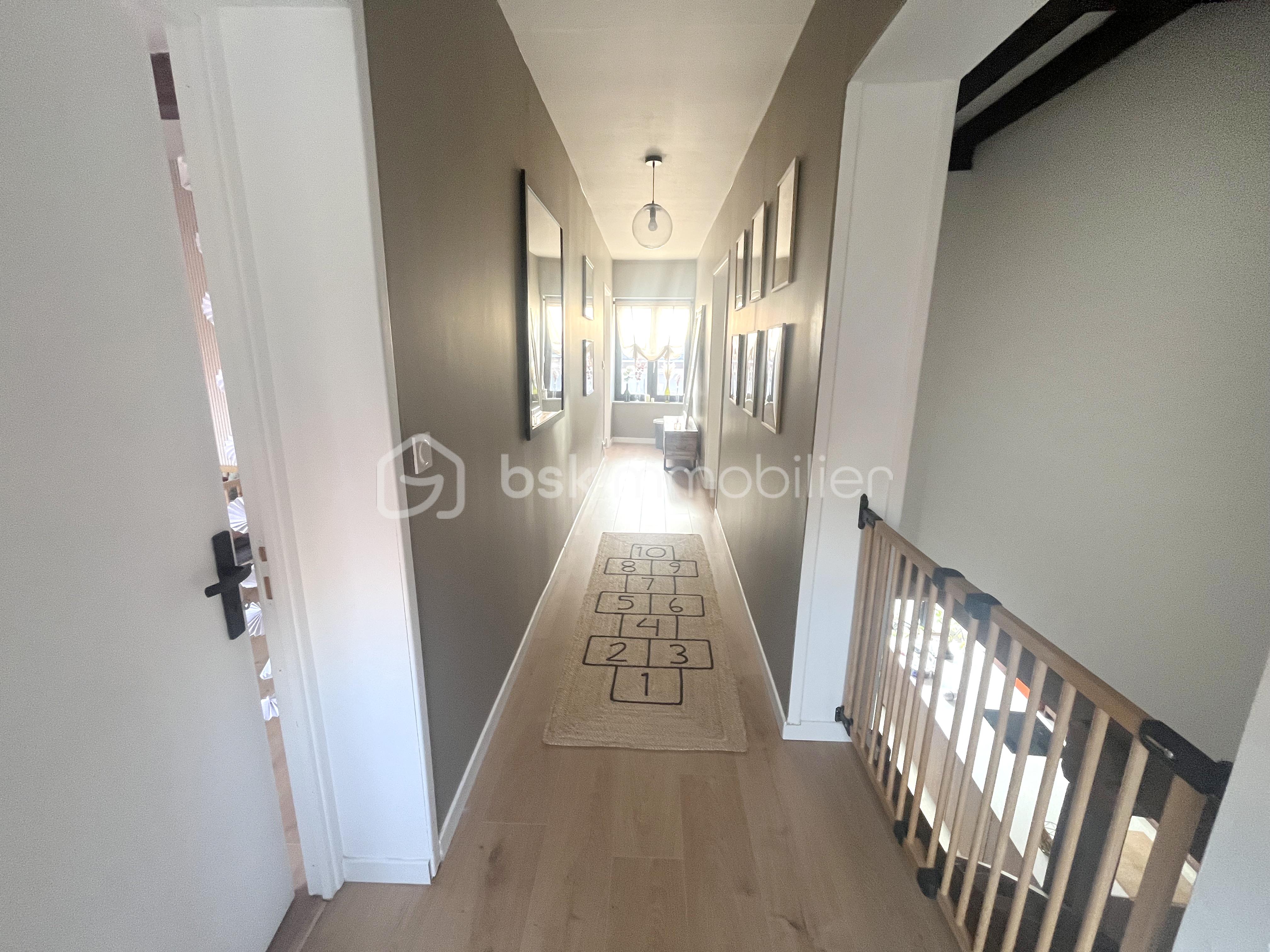 Maison de 179,27 m² -  Couloir.jpeg