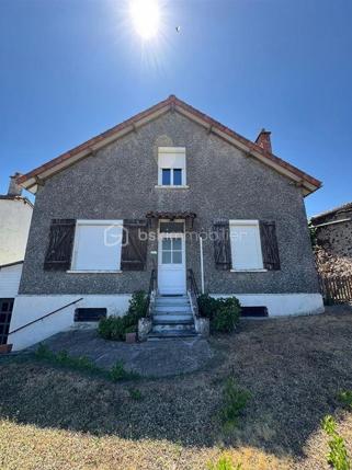 Maison de village de 133 m² - devant maison.png