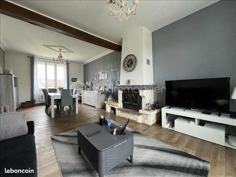 Maison de village de 133 m² - salon 1.jpg