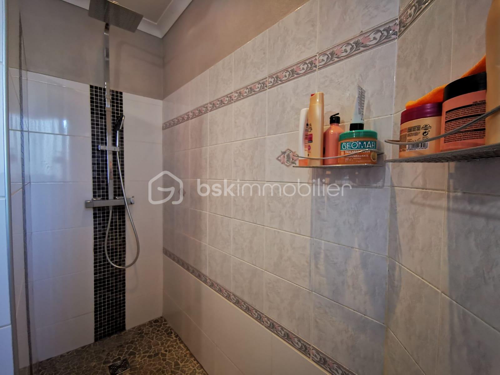 Villa de 151,87 m² - IMG-20250619-WA0090.jpg