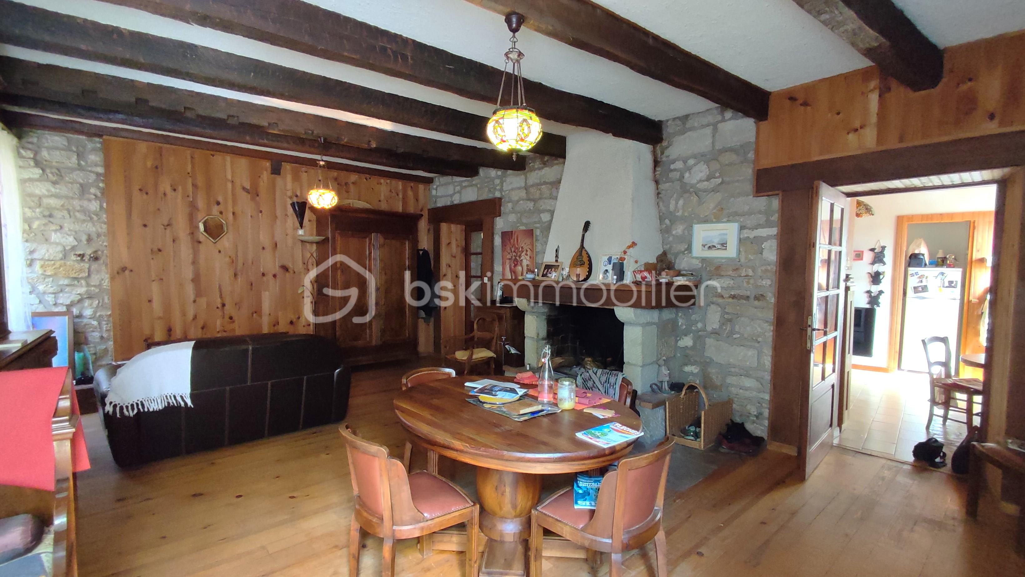 Immeuble mixte de 255 m² - IMG_20230612_102602.jpg