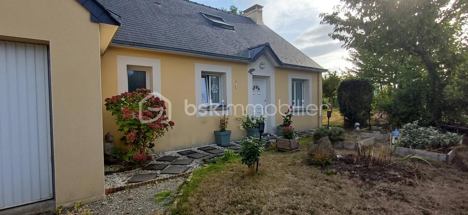 Maison 6 pièces 105 m² · à Chasne-sur-Illet · 104,8 m² · 284 000 €