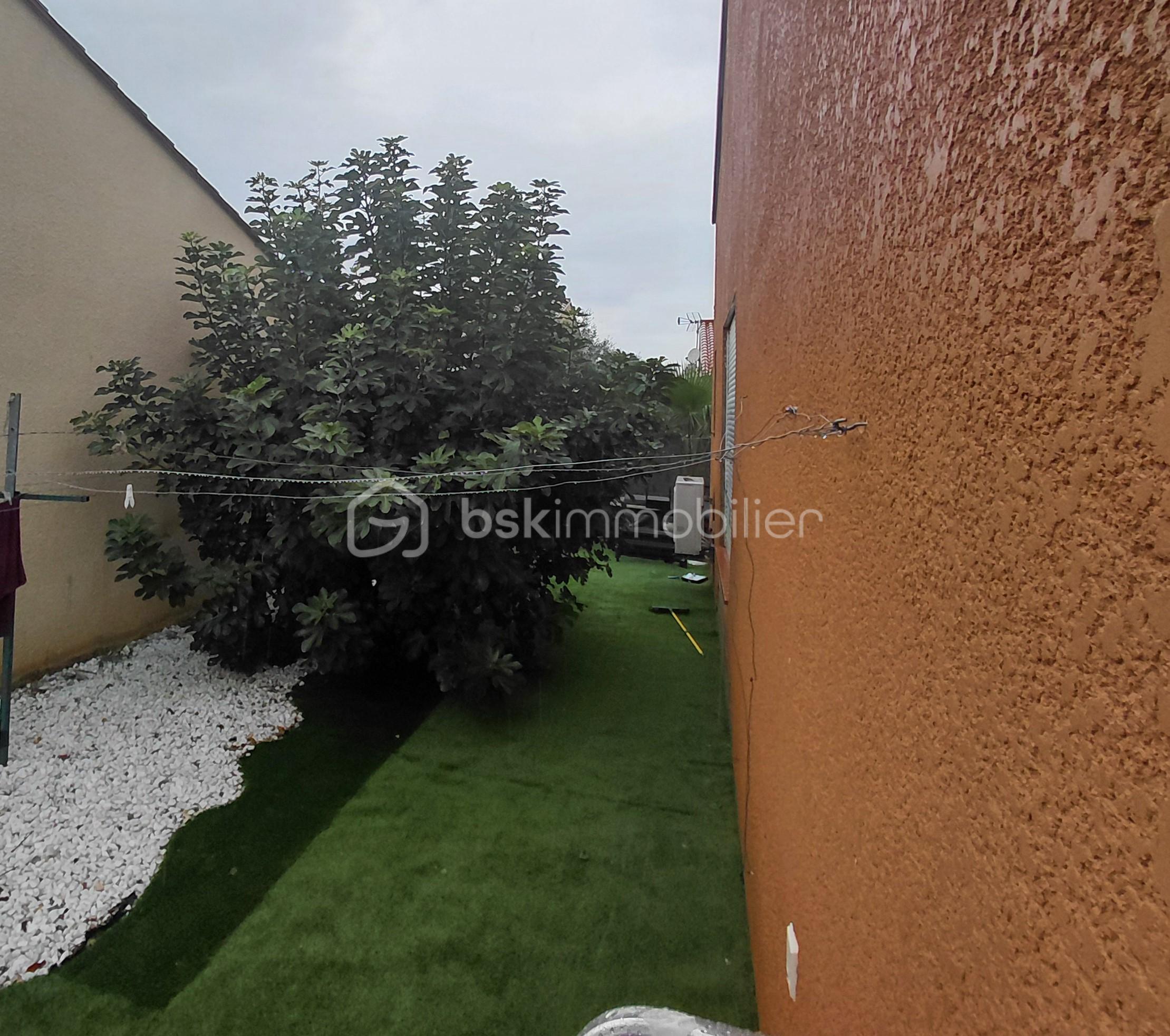 JARDIN COTE 2.jpg