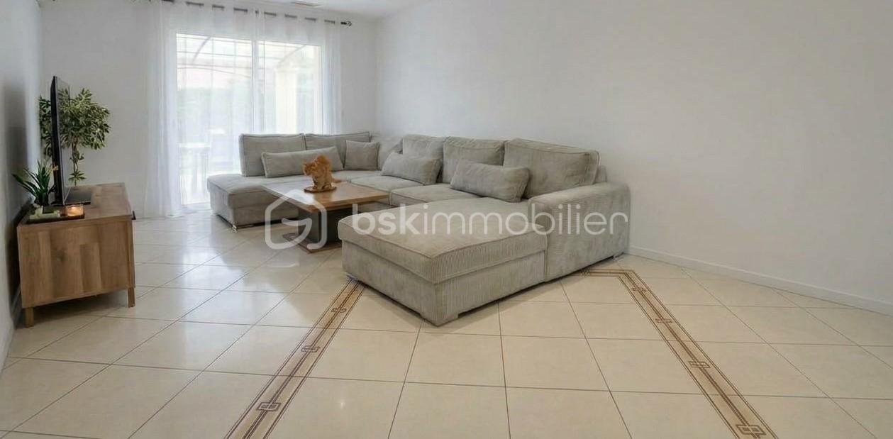 SALON MODERNE.jpg