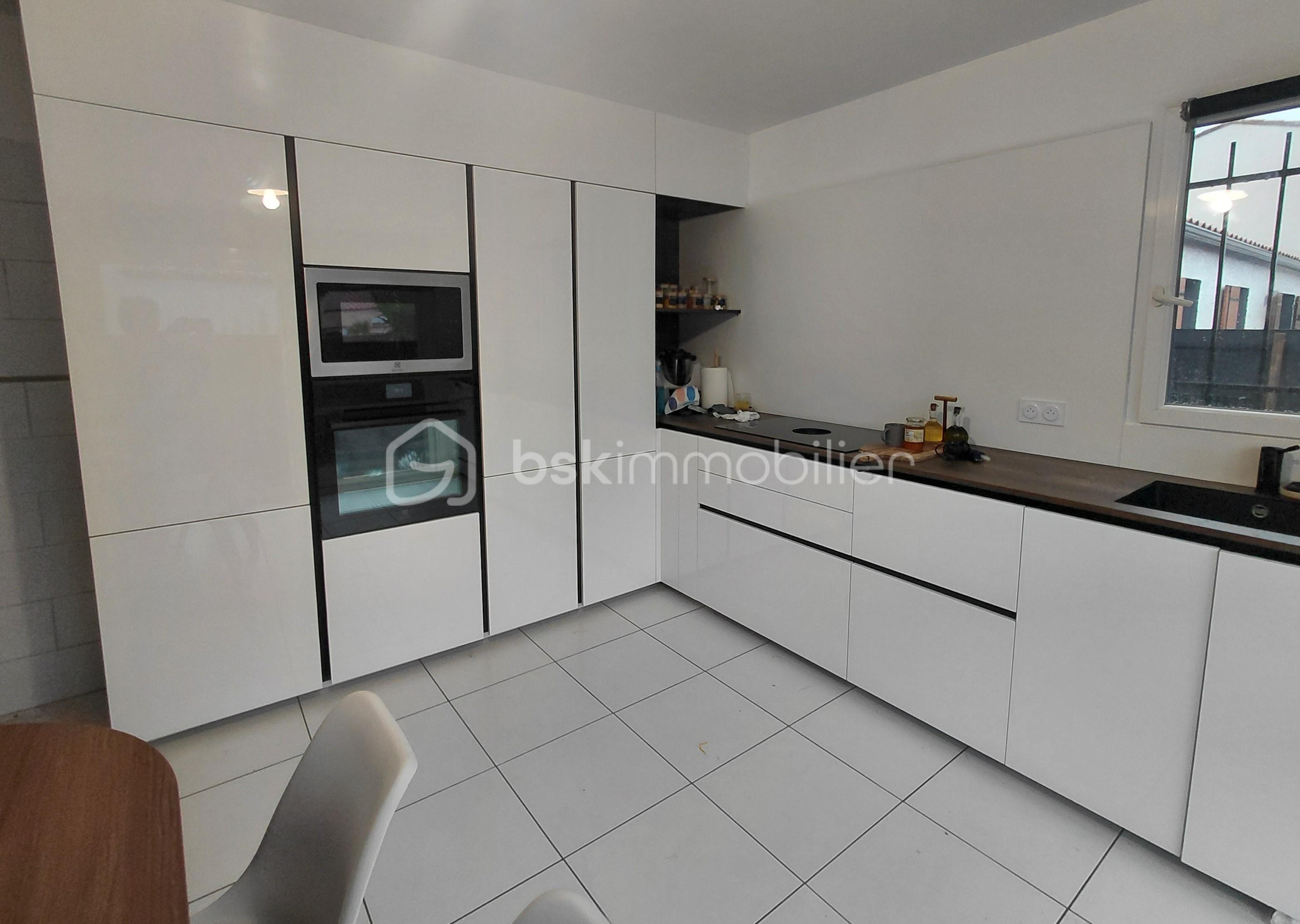 Maison 5 pièces 155 m² · à Saint-Hippolyte · 155 m² · 399 000 €
