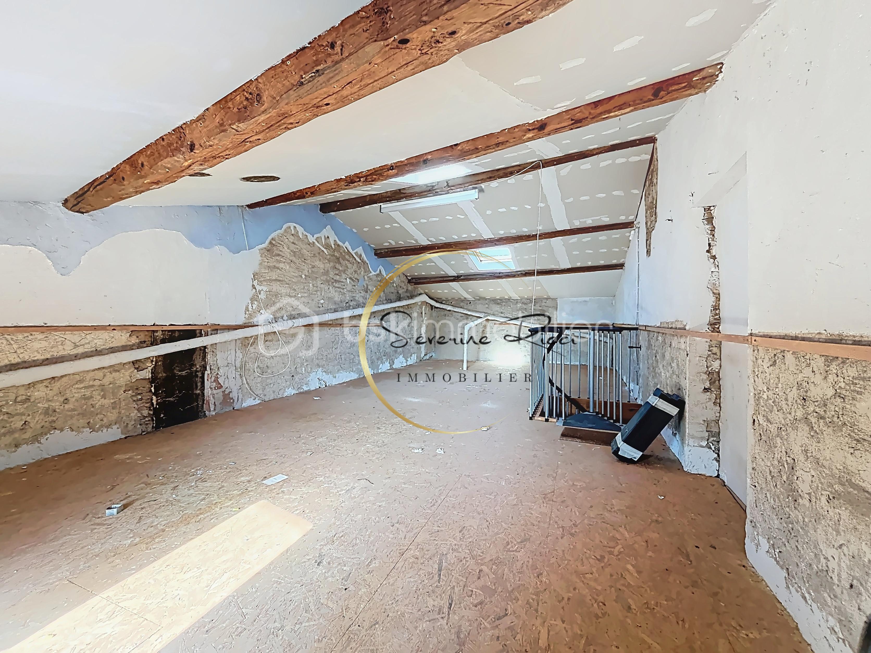 Maison de village de 132 m² - LOUISGRAND COMBLES.jpeg