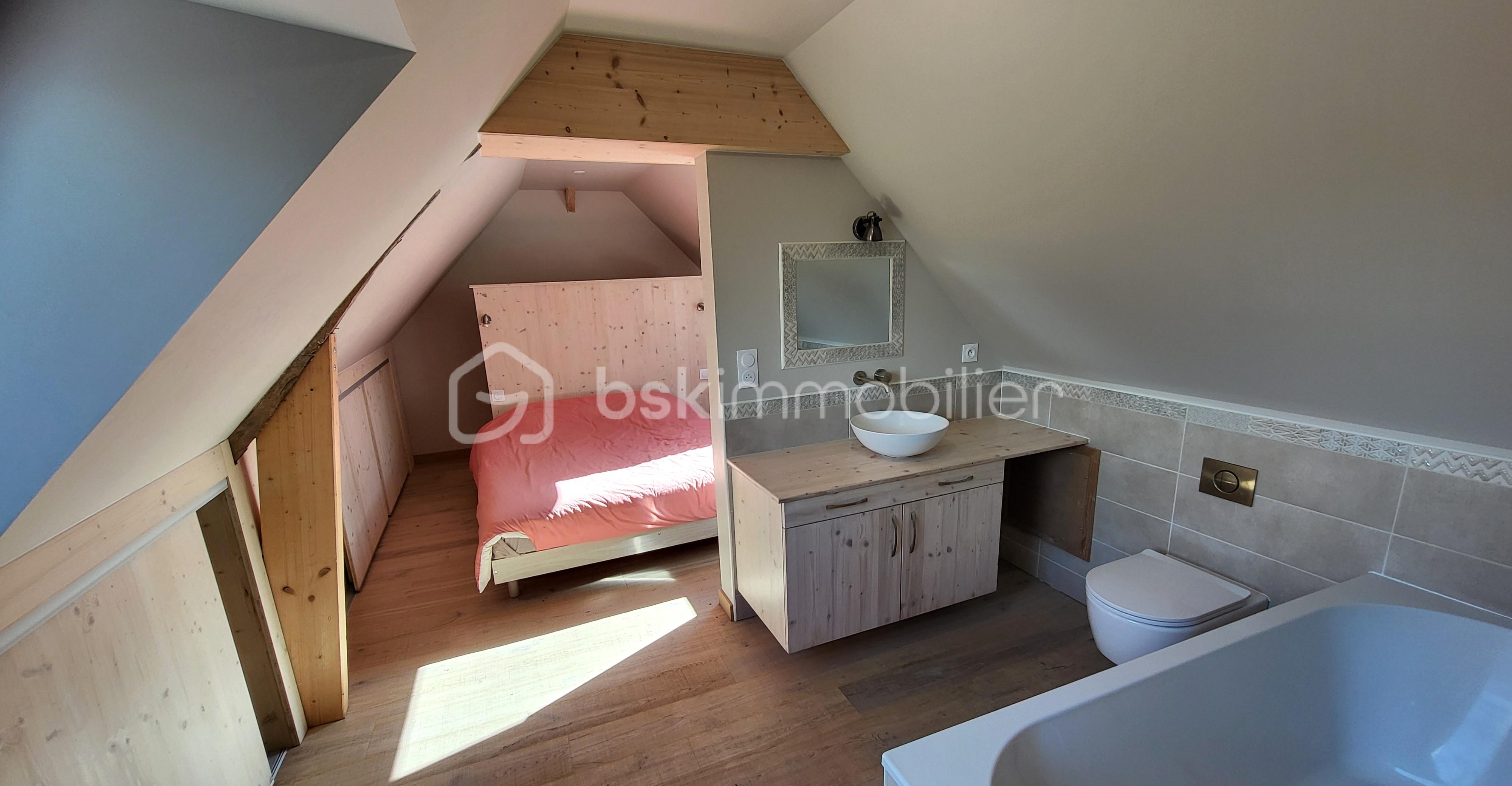 Maison en pierre de 95 m² - TEAL chambre mansardée ple.jpg