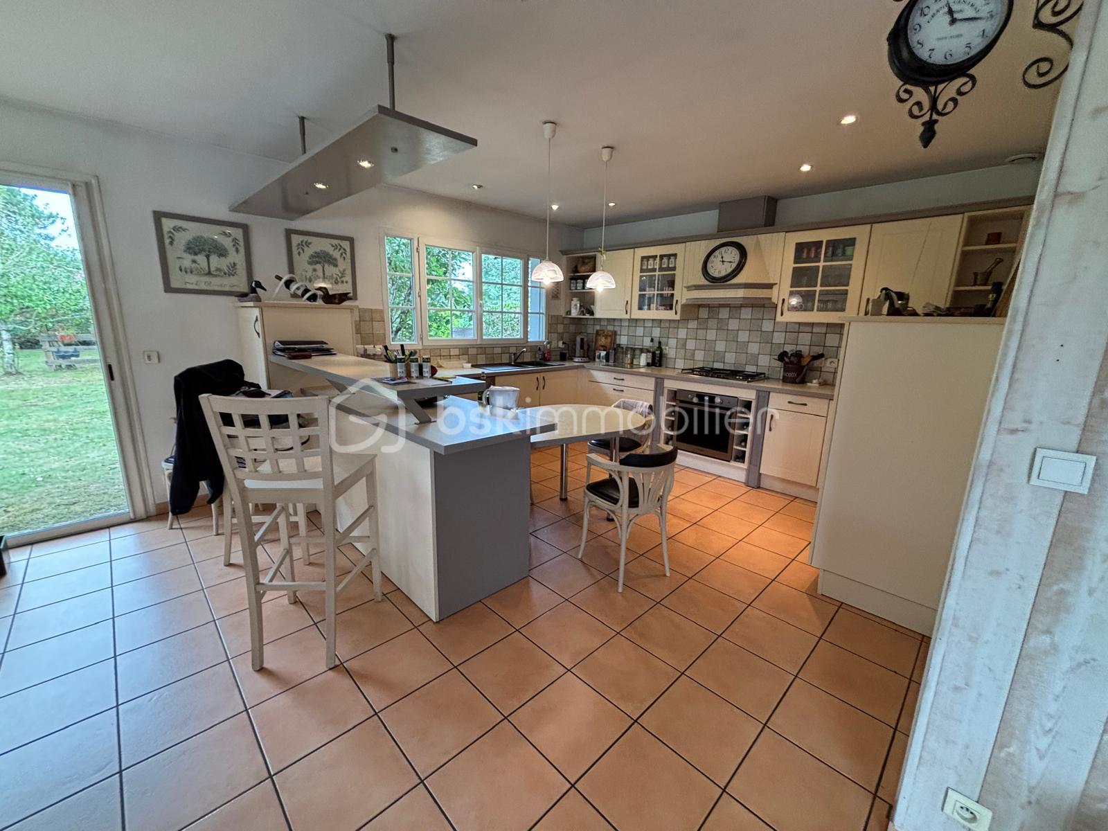 Maison contemporaine de 152 m² - IMG-20250910-WA0024.jpg
