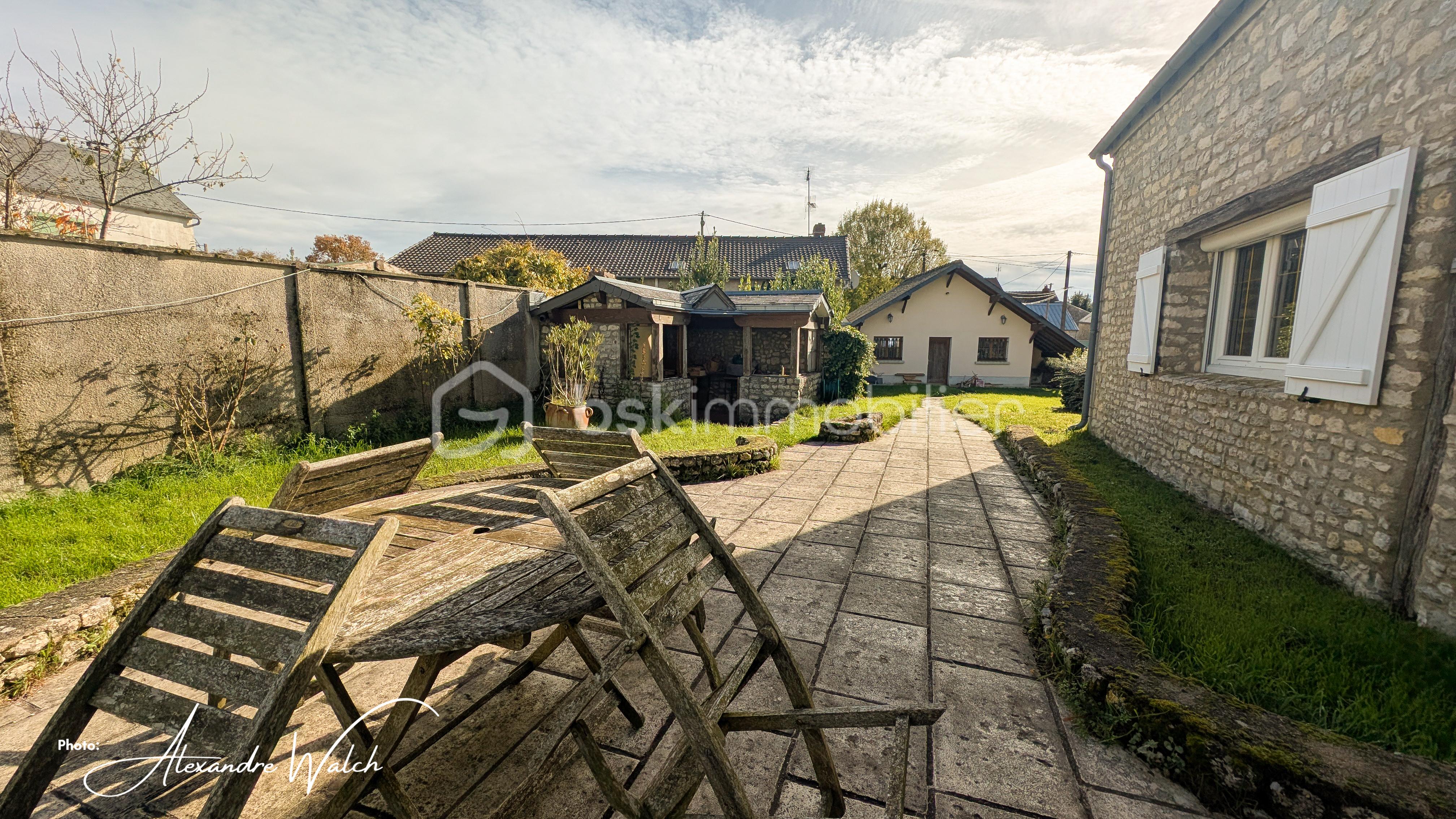 Maison ancienne de 198 m² - signaturePXL_20251031_105439493.MP.jpg