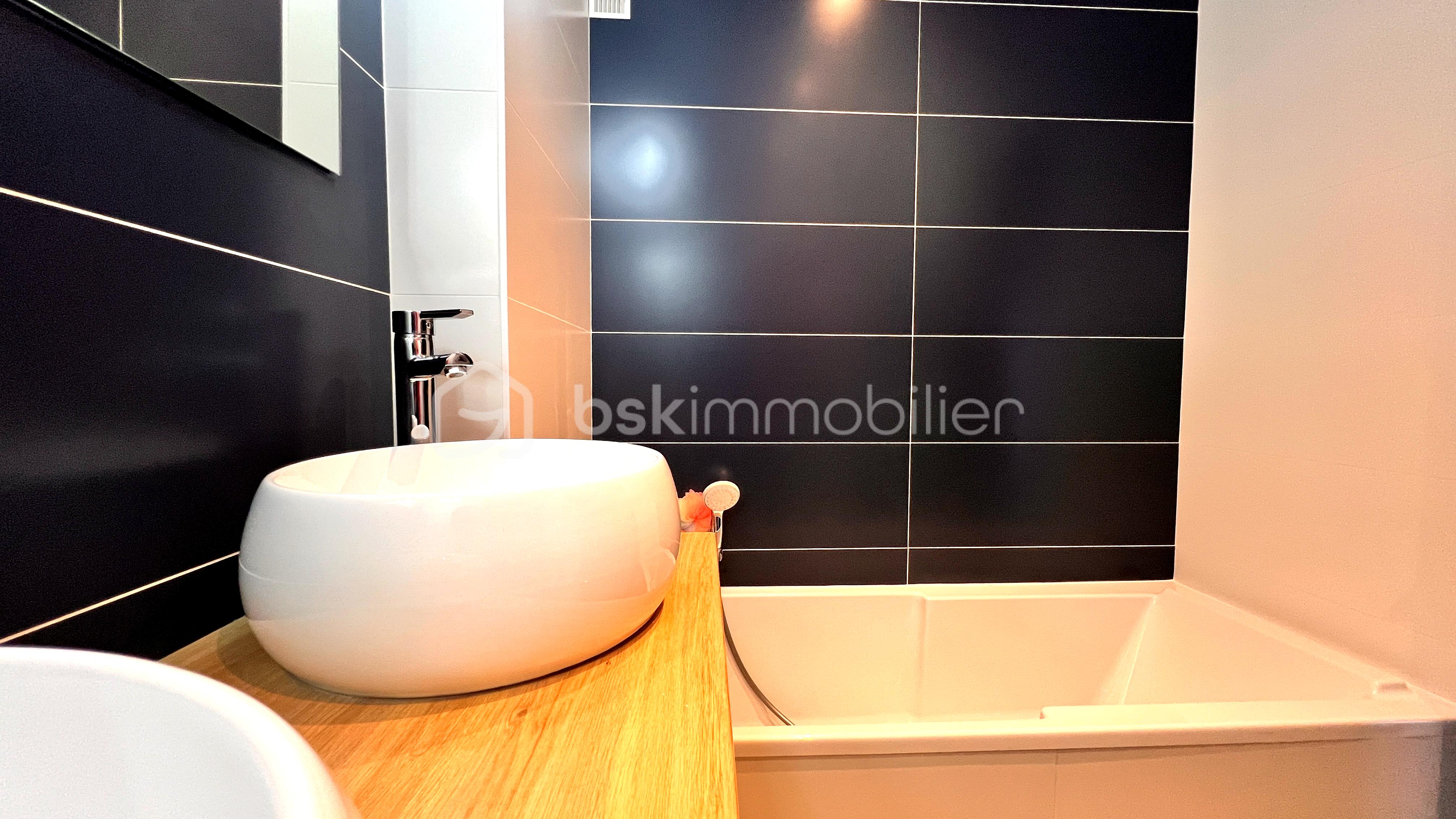 sdb.corinne.fischer.bskimmobilier.jpg