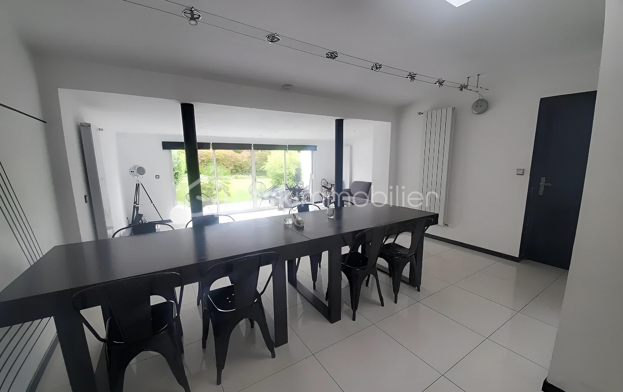 Maison de village de 124,50 m² - SOUCHEZ IG OK SAM vue jardin en l'etat.jpg