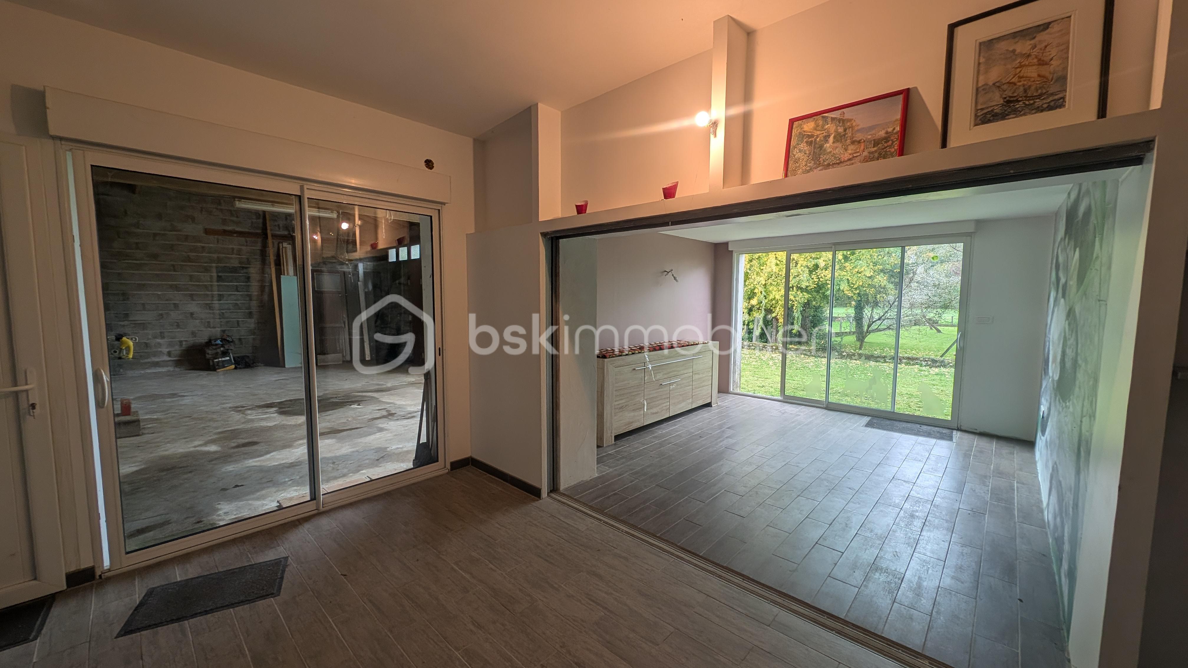 Pavillon de 140 m² - PXL_20251024_132533318.MP.jpg