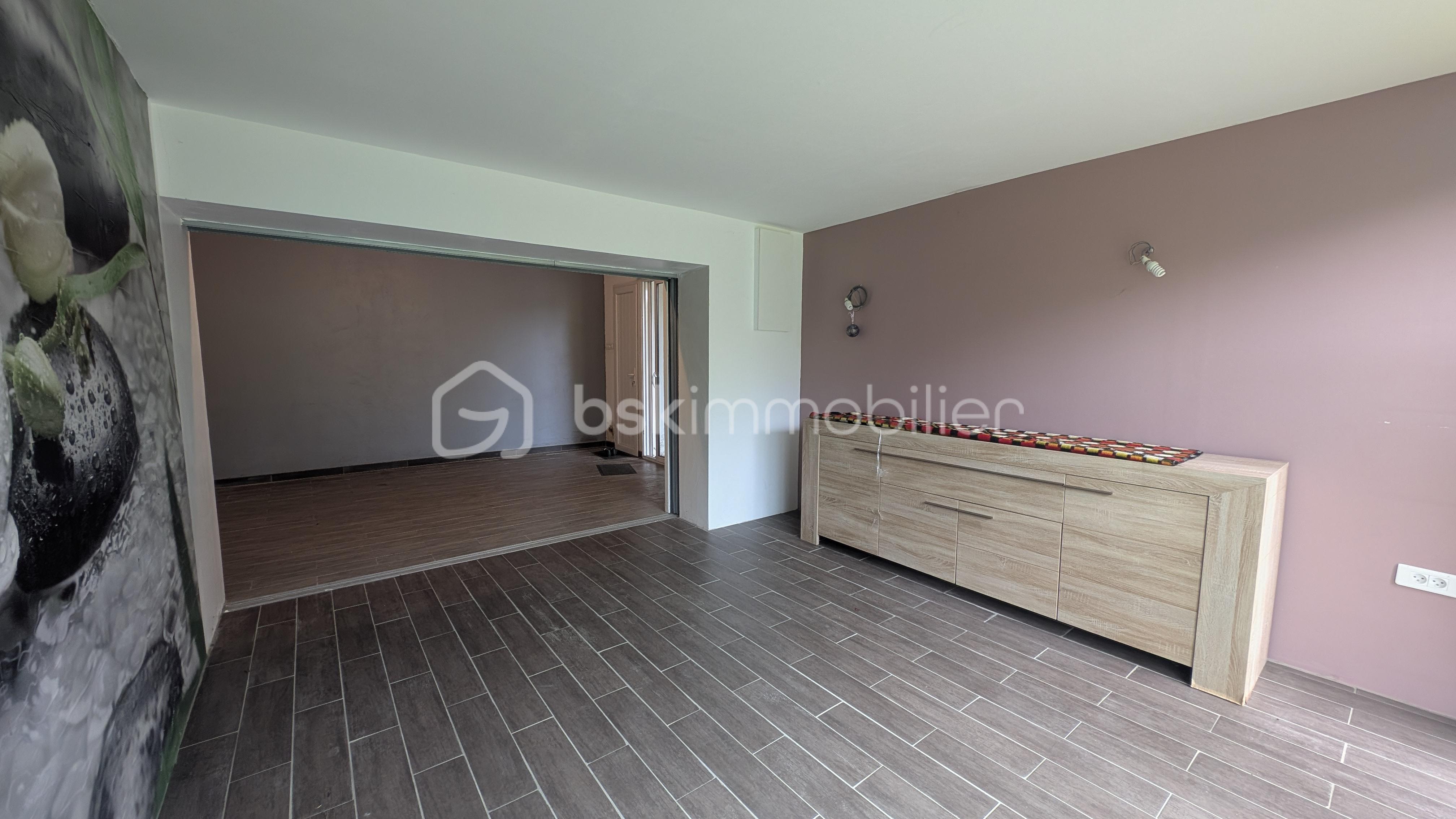 Pavillon de 140 m² - PXL_20251024_132705320.jpg