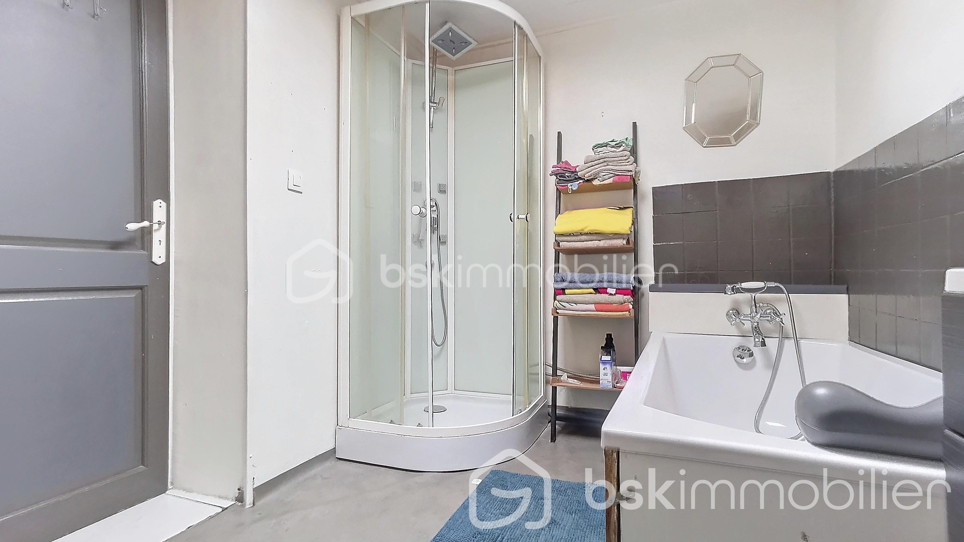 Maison de village de 100 m² - aYVoybG5iR2x2ZEhScC0yMDI0MDkwMzE0MzUyOA_20240903145742_66578_e840a96.jpg