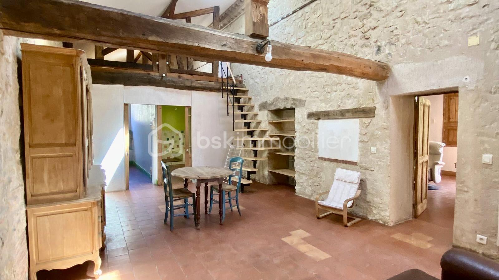 Maison en pierre de 146 m²