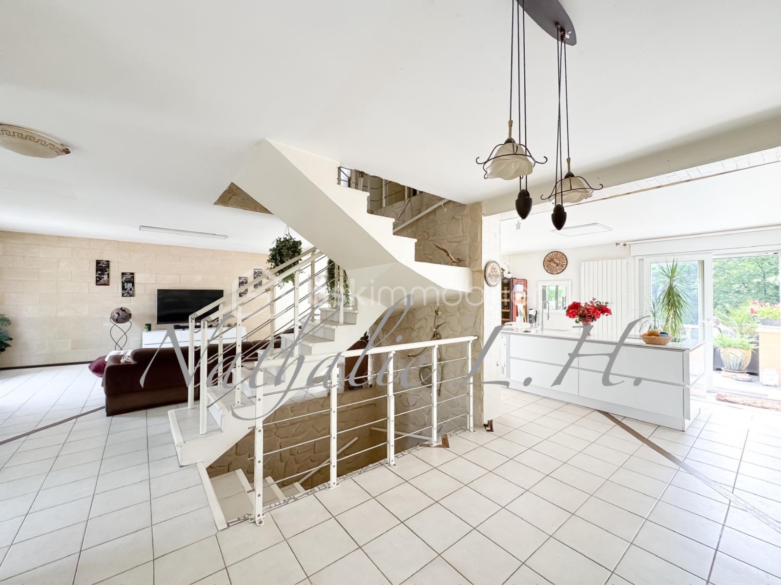 Demeure de 240 m² - IMG-20250617-WA0025.jpg