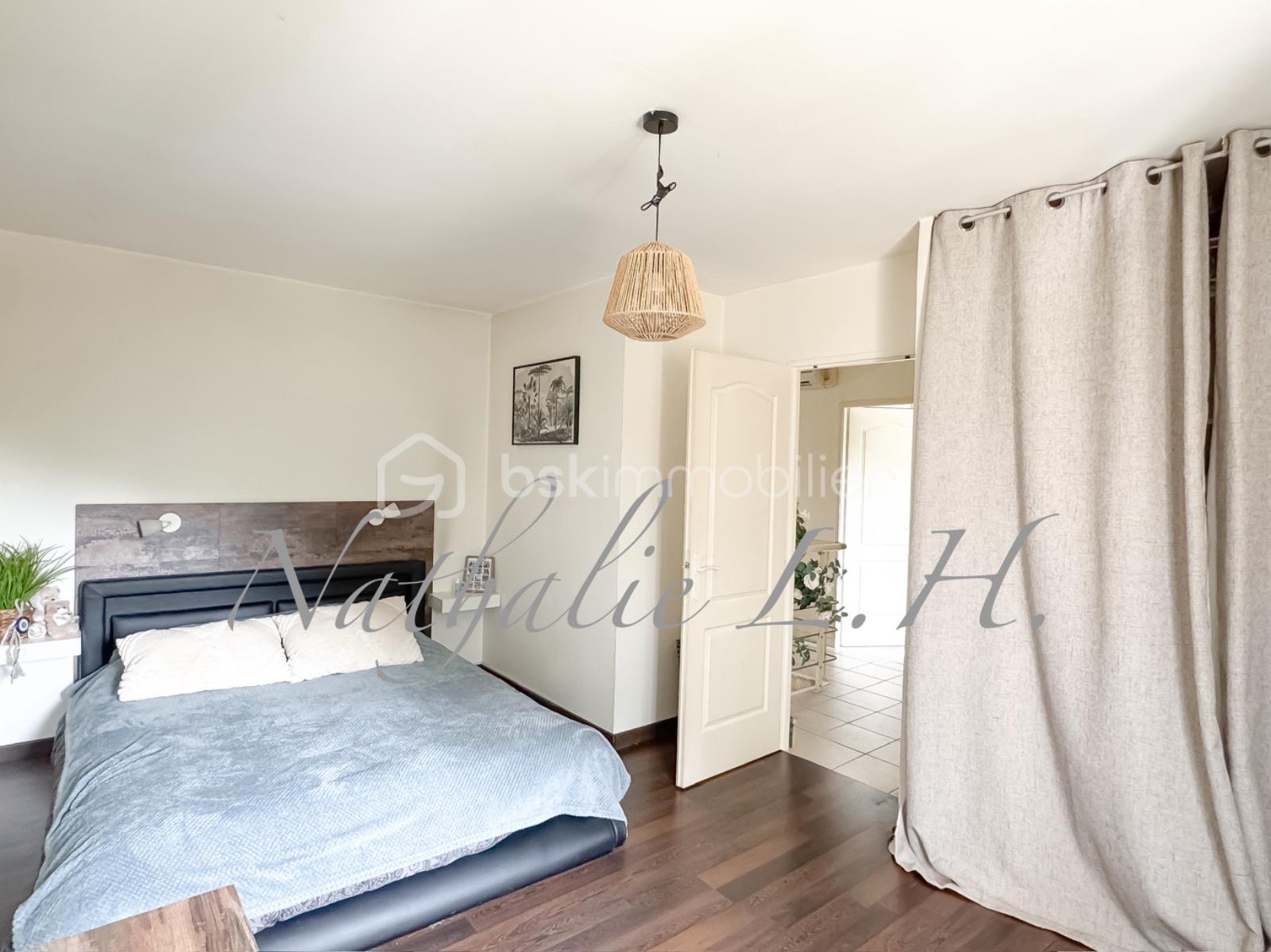 Demeure de 240 m² - IMG-20250617-WA0017(1).jpg