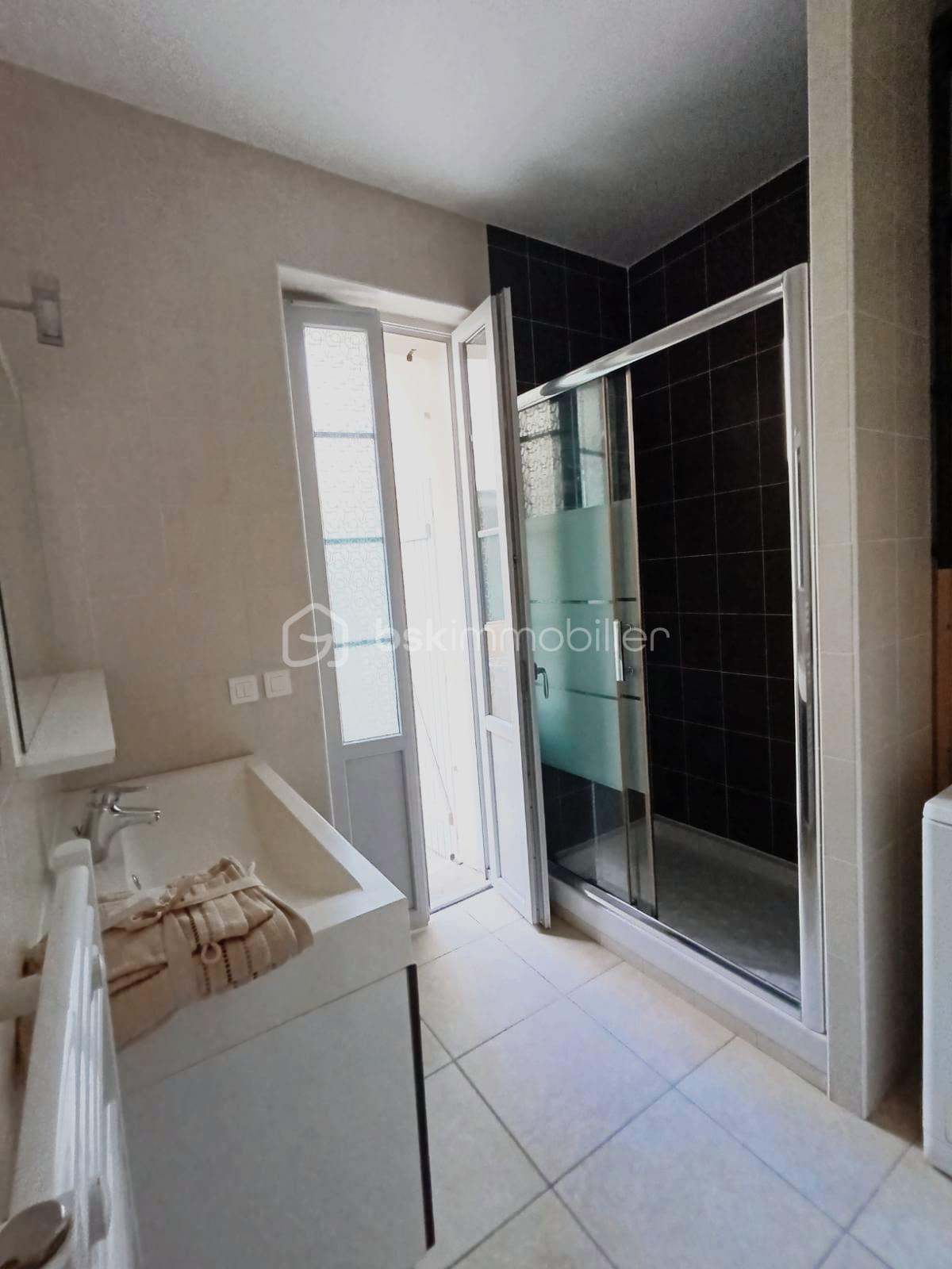 Appartement de 40 m² - IMG-20250531-WA0004.jpg