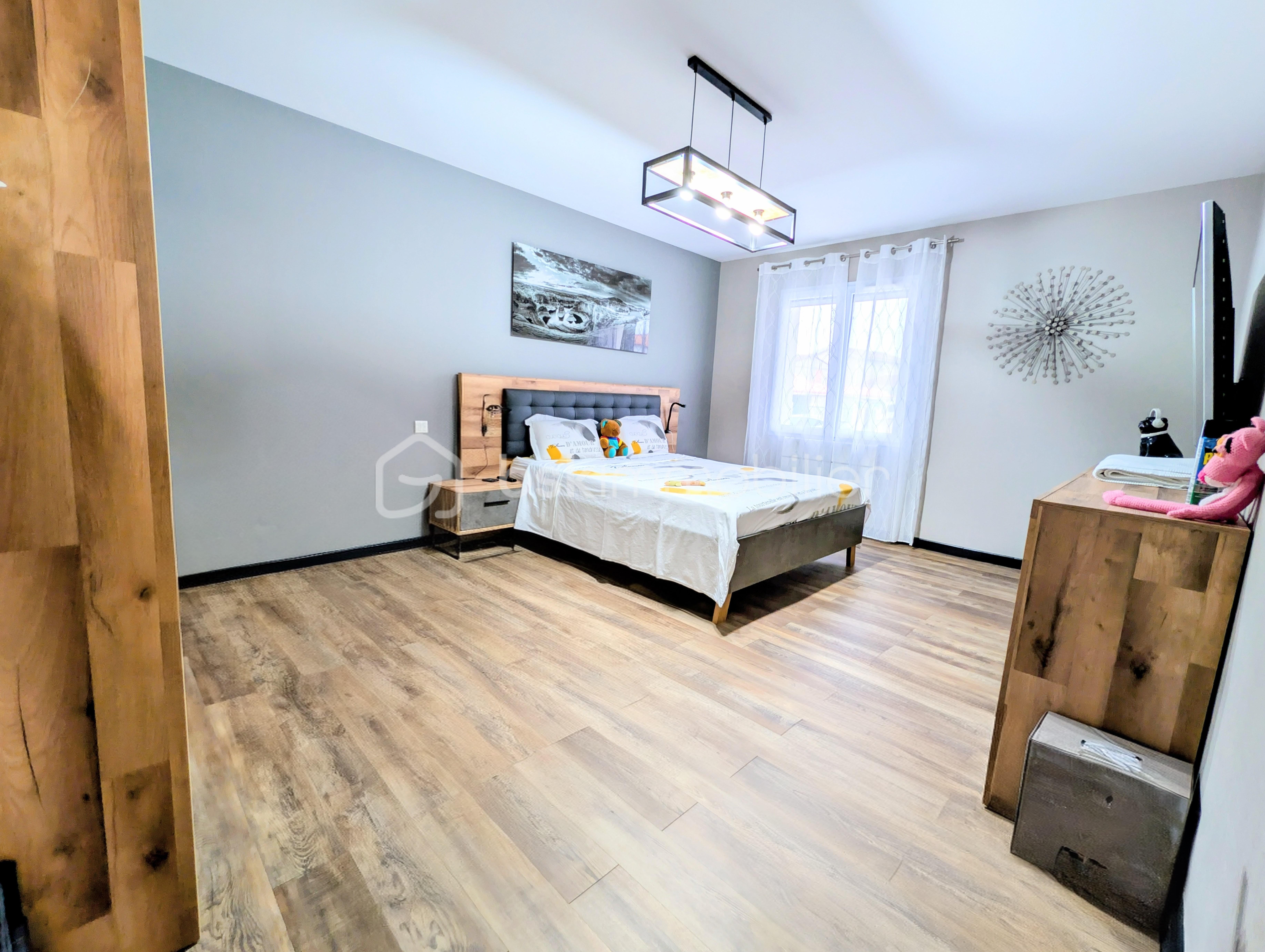 Maison traditionnelle de 174 m² - PXL_20251003_070946712~2.jpg