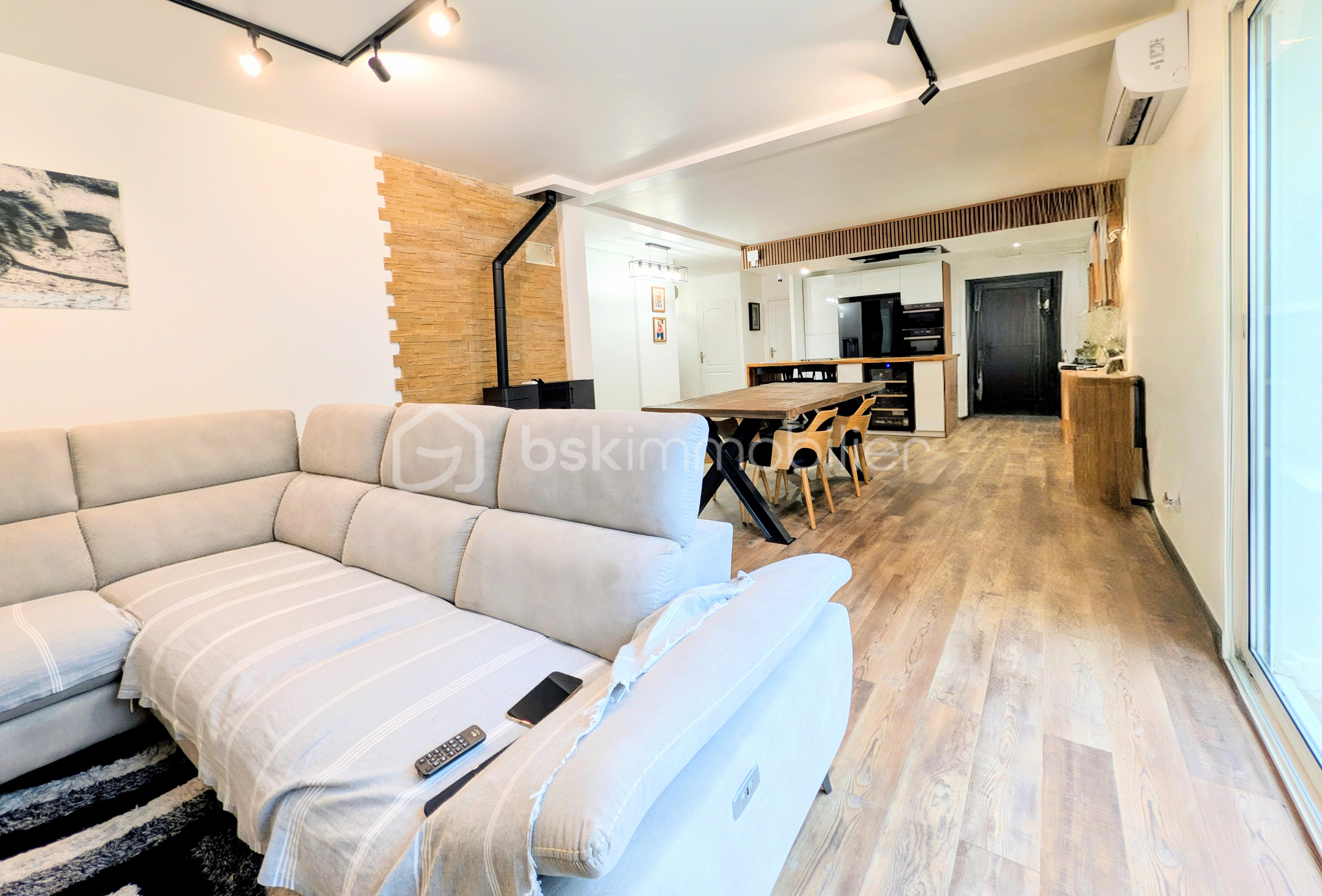 Maison traditionnelle de 174 m² - PXL_20251003_071148531~3.jpg