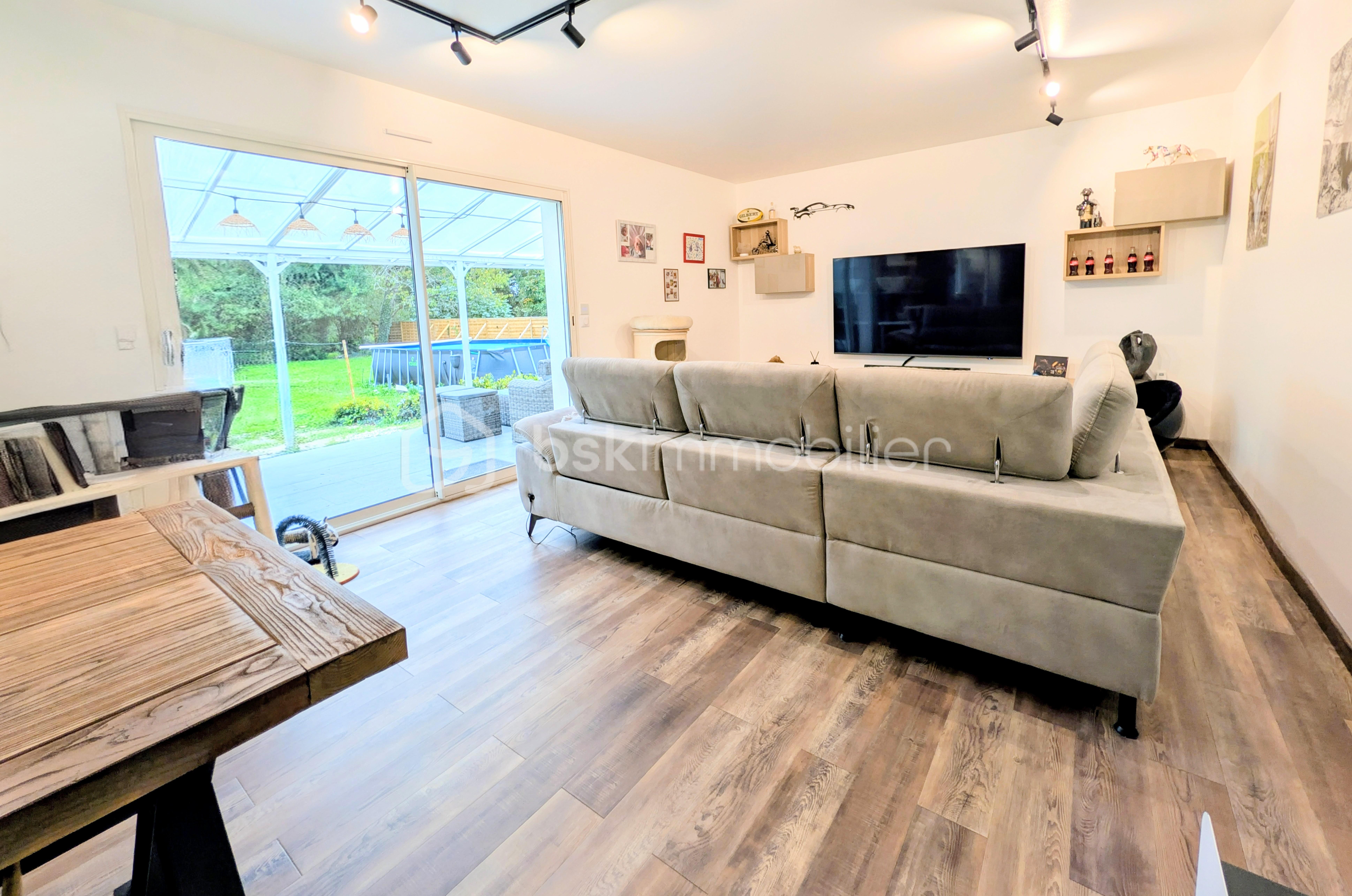 Maison traditionnelle de 174 m² - PXL_20251003_071108074~2.jpg