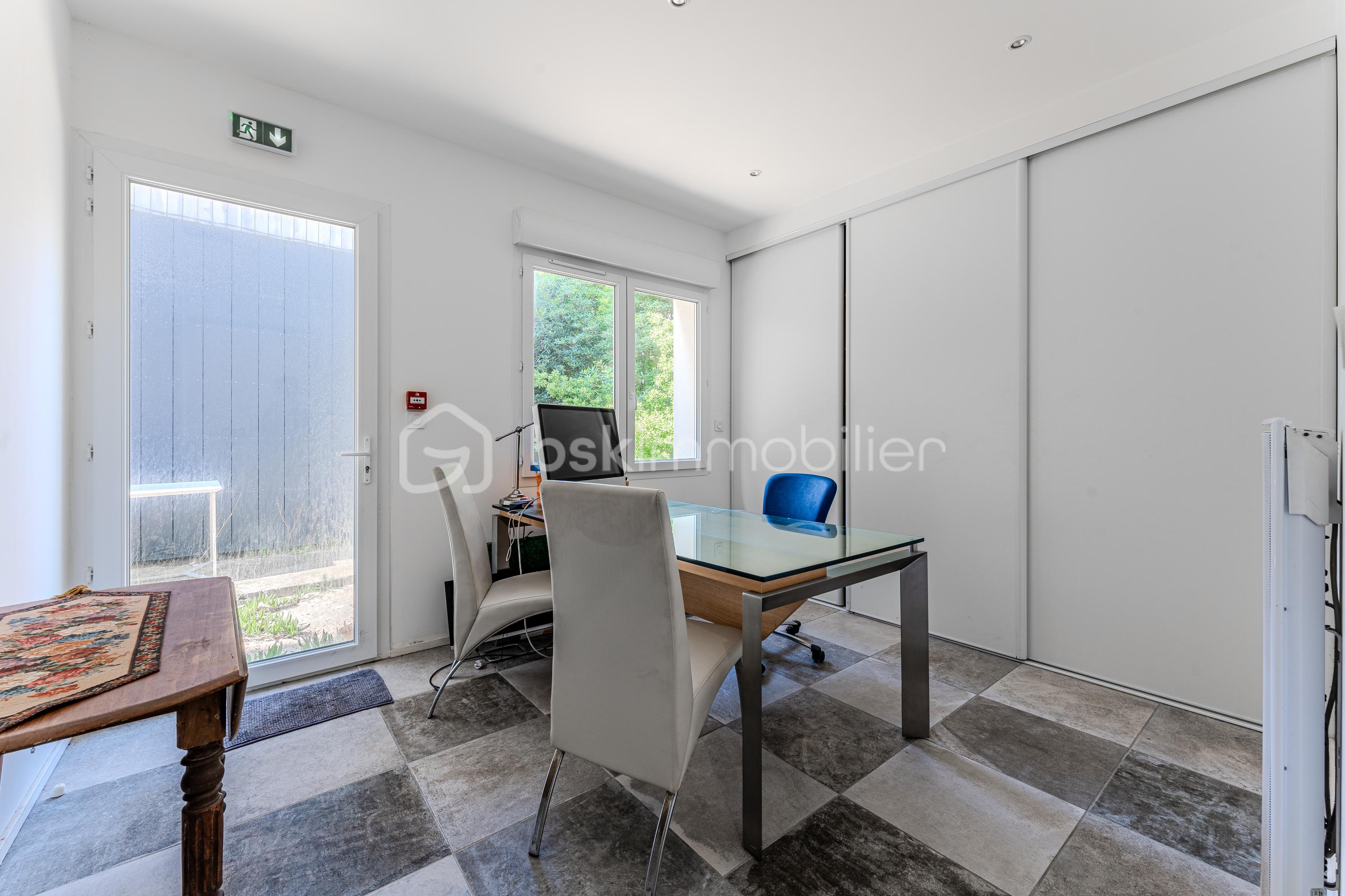 Local d activites de 105 m² - DUPORT-Agence-8.jpg