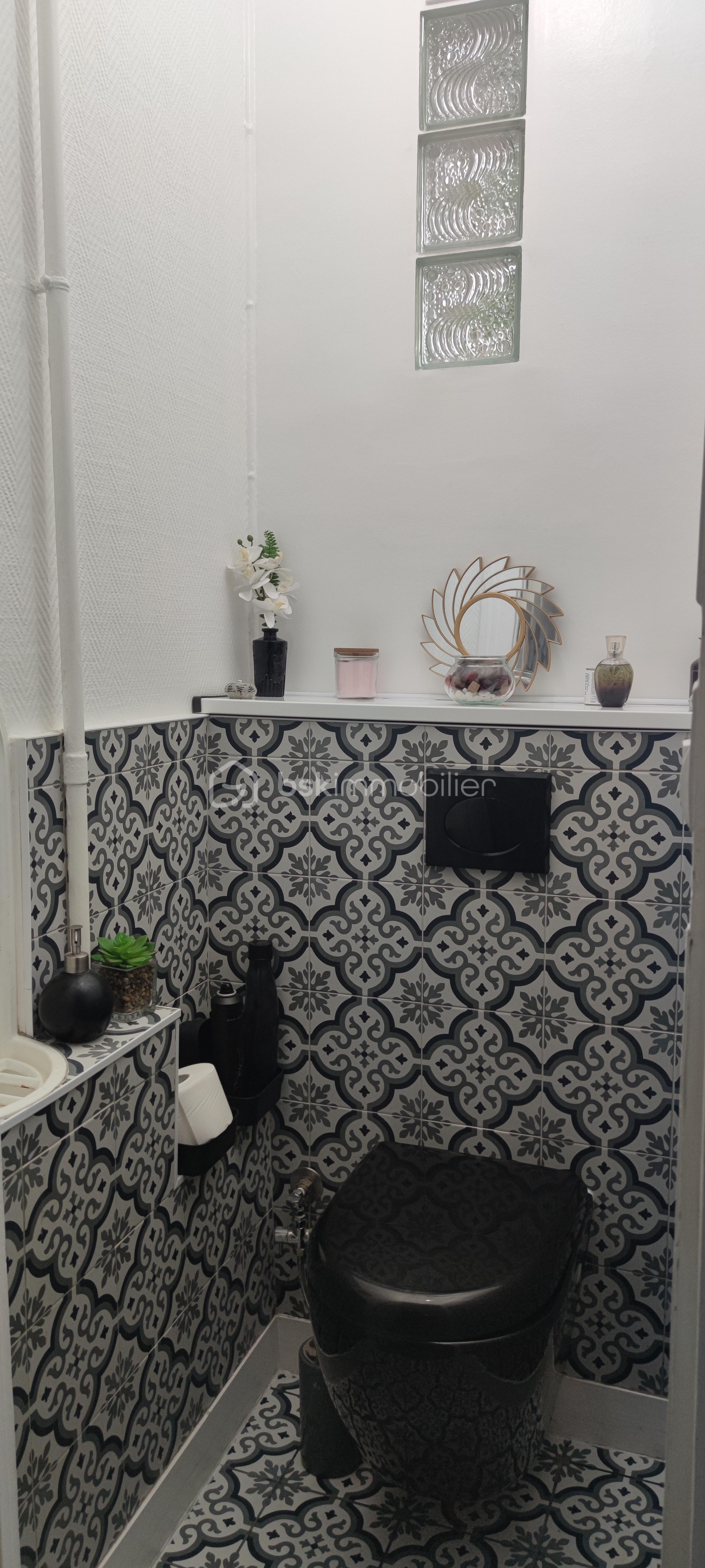 Maison de 146 m² - TOILETTE BAS.jpg