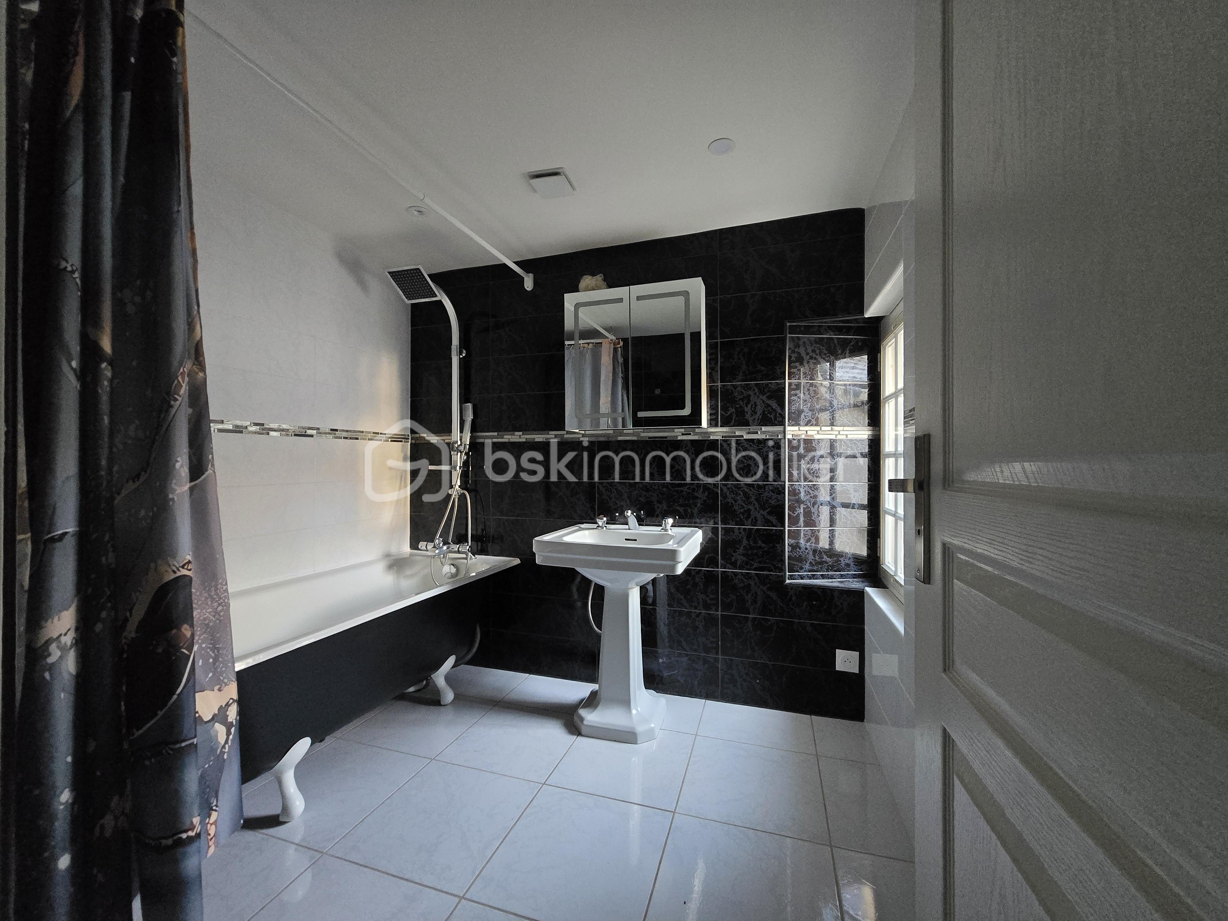 Maison de village de 65 m² - 20251201_102844.jpg