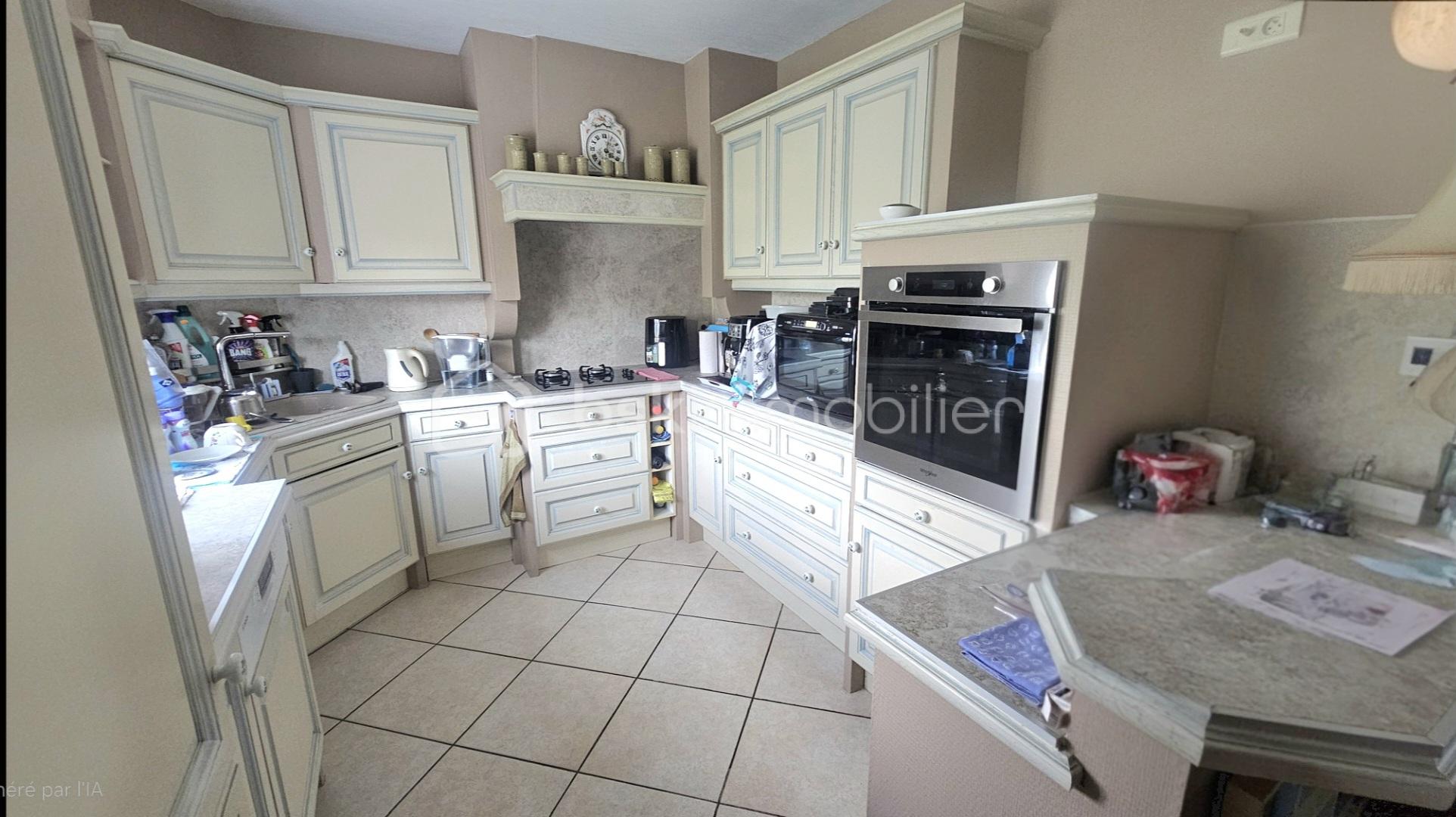 Maison traditionnelle de 140 m² - 58204.jpg